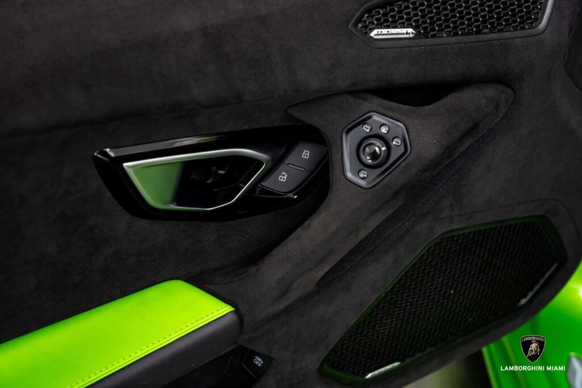 mph027_4044501359_b2bc7c66ab7e24902e9f1f5608c592e7_d442cdebda