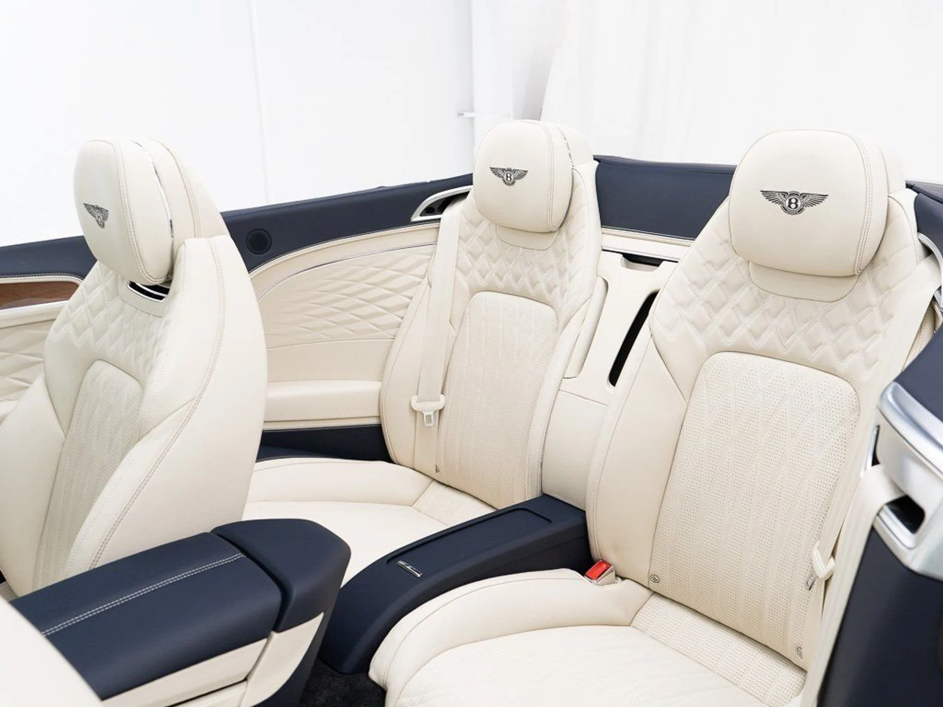 mph027_4045509186_d01c3ad70fe4e8d9083d2a784a904b78_1ceaed57f5