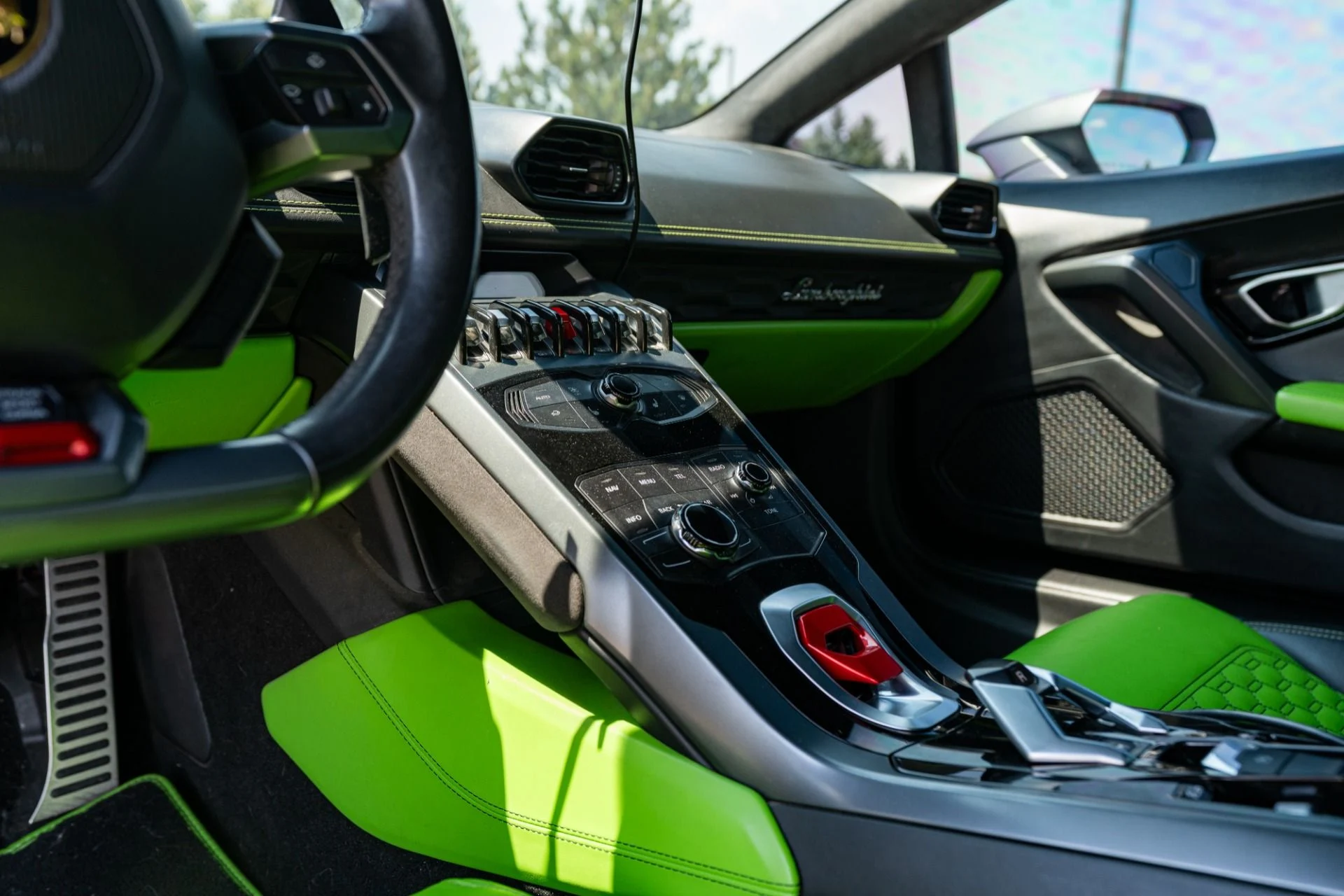 mph027_4048523773_Used_2017_Lamborghini_Huracan_LP_580_2_Spyder_1783359023_e3b5b12641