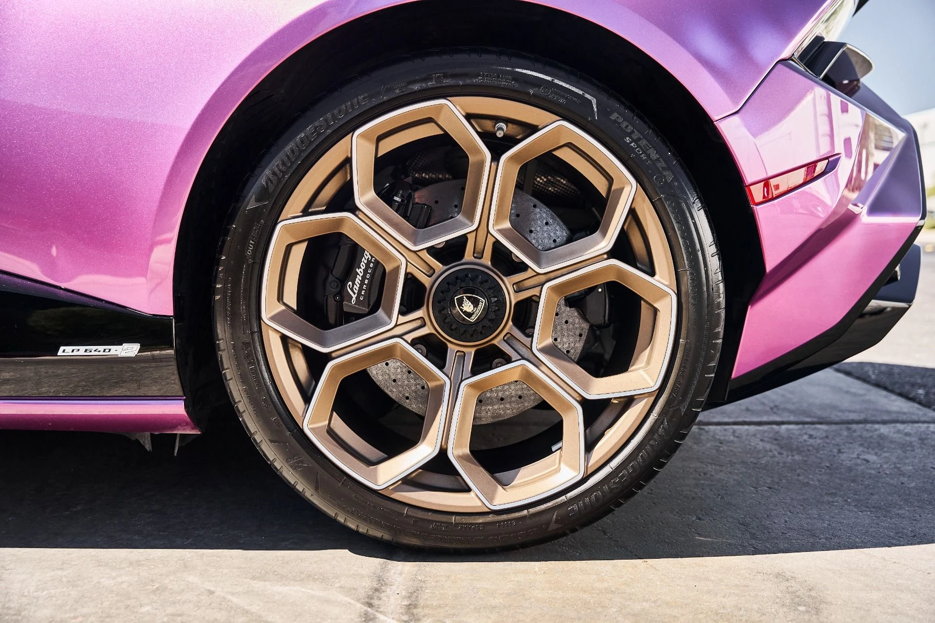 mph027_4048879340_Used_2023_Lamborghini_Huracan_Tecnica_Base_1781137517_be795aff2c