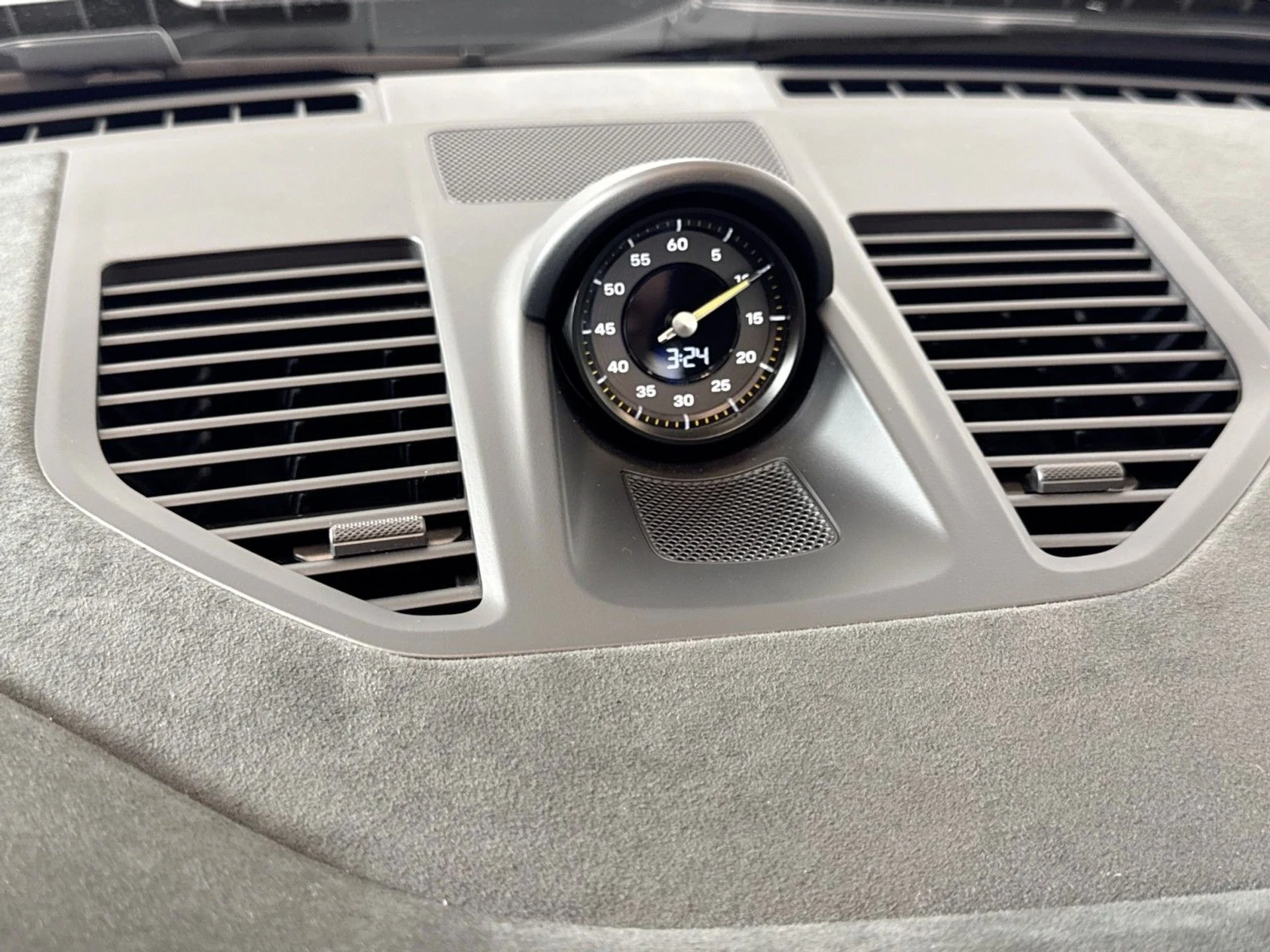 mph027_4050322023_061378269987707da76f3299ca9fab52_febeb17cd0