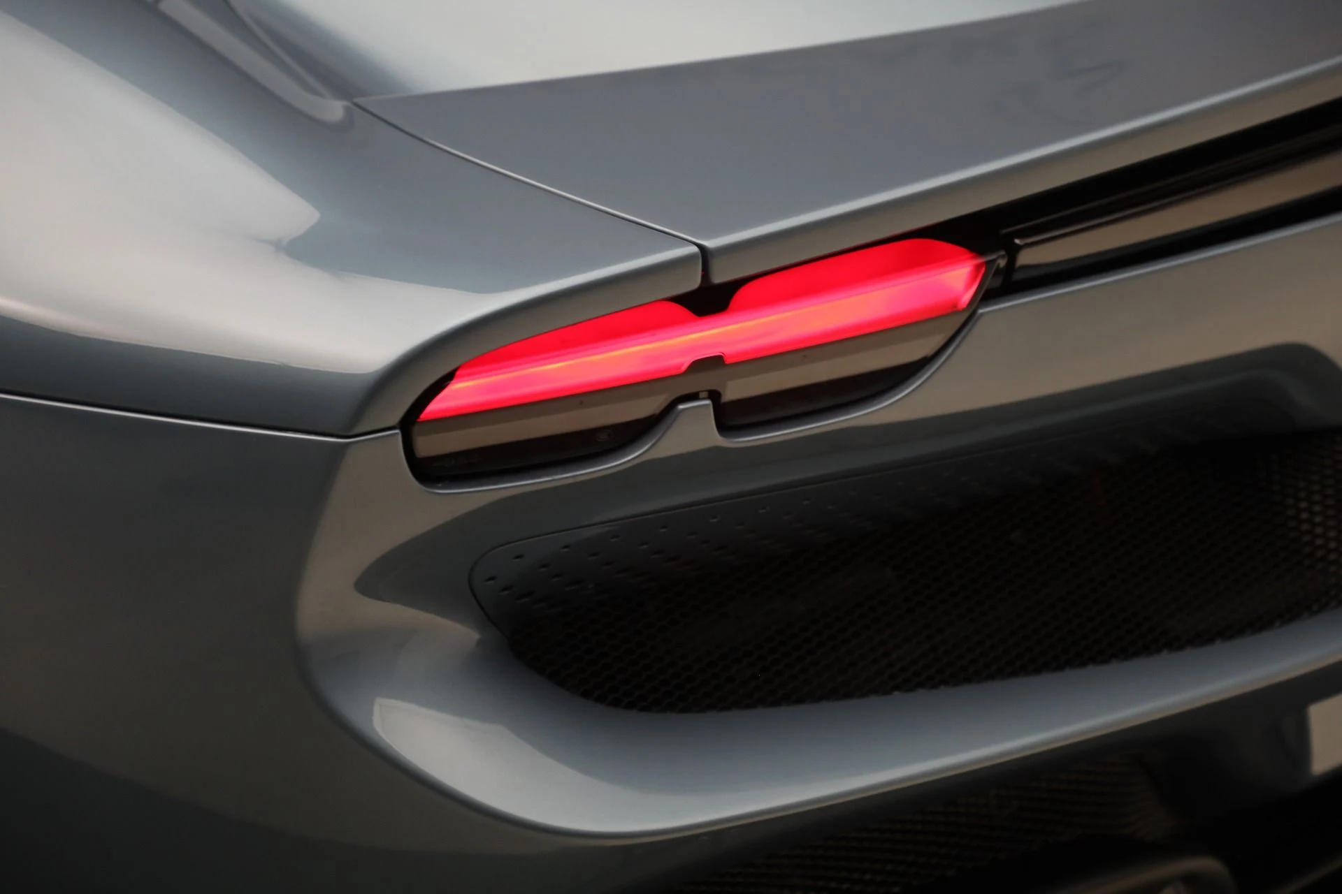 mph027_4050723442_Used_2024_Ferrari_296_GTB_1764167453_72db1ad1d0