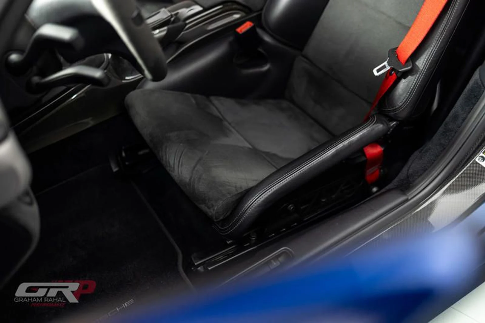 mph027_4059687321_3701_E3_EE_0_DE_4_41_E7_BFD_0_483_DF_126_F599_498c1a6270