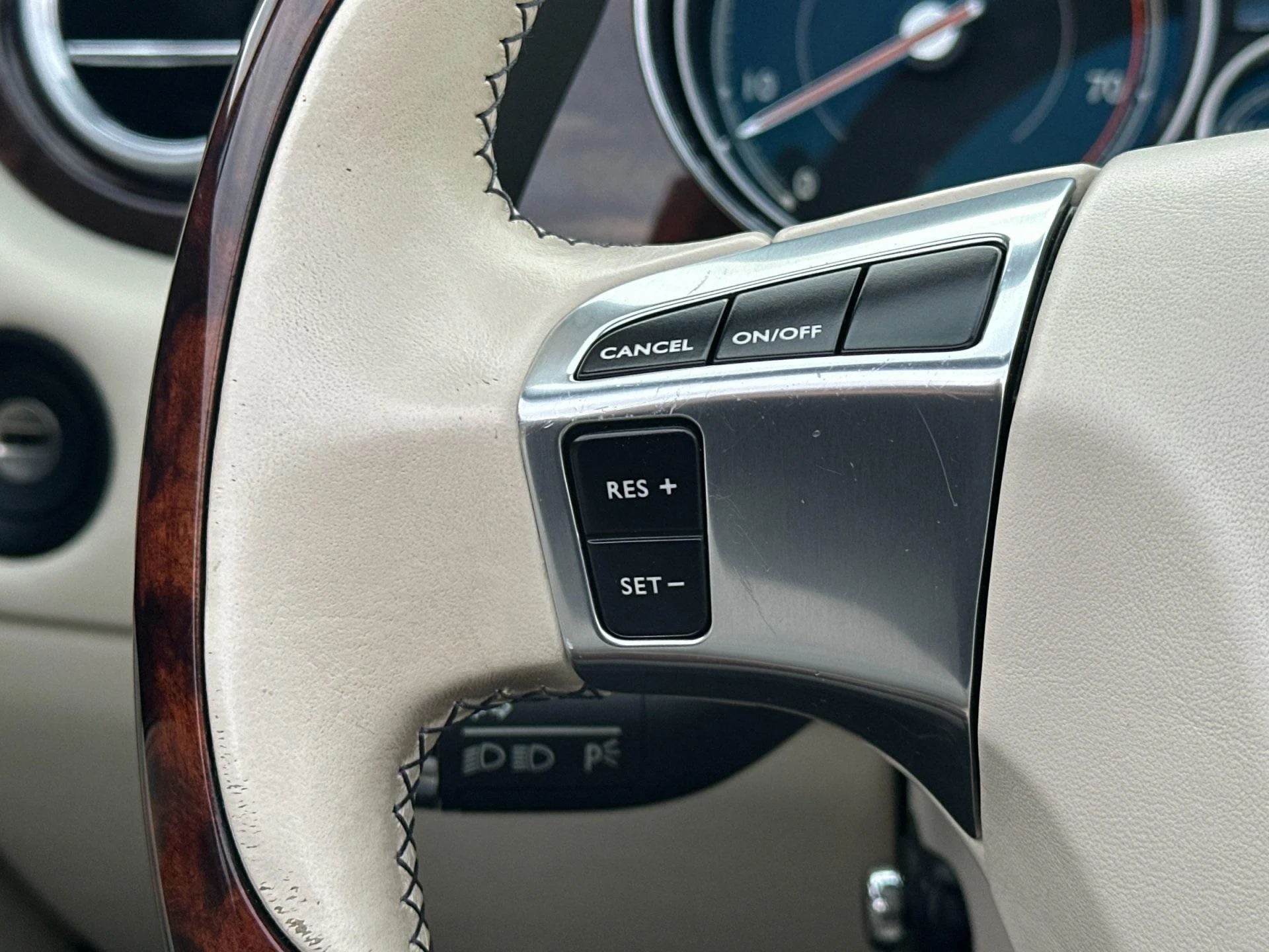 mph027_4067901250_Used_2017_Bentley_Continental_GT_V8_1767193814_1e1f6c73c9