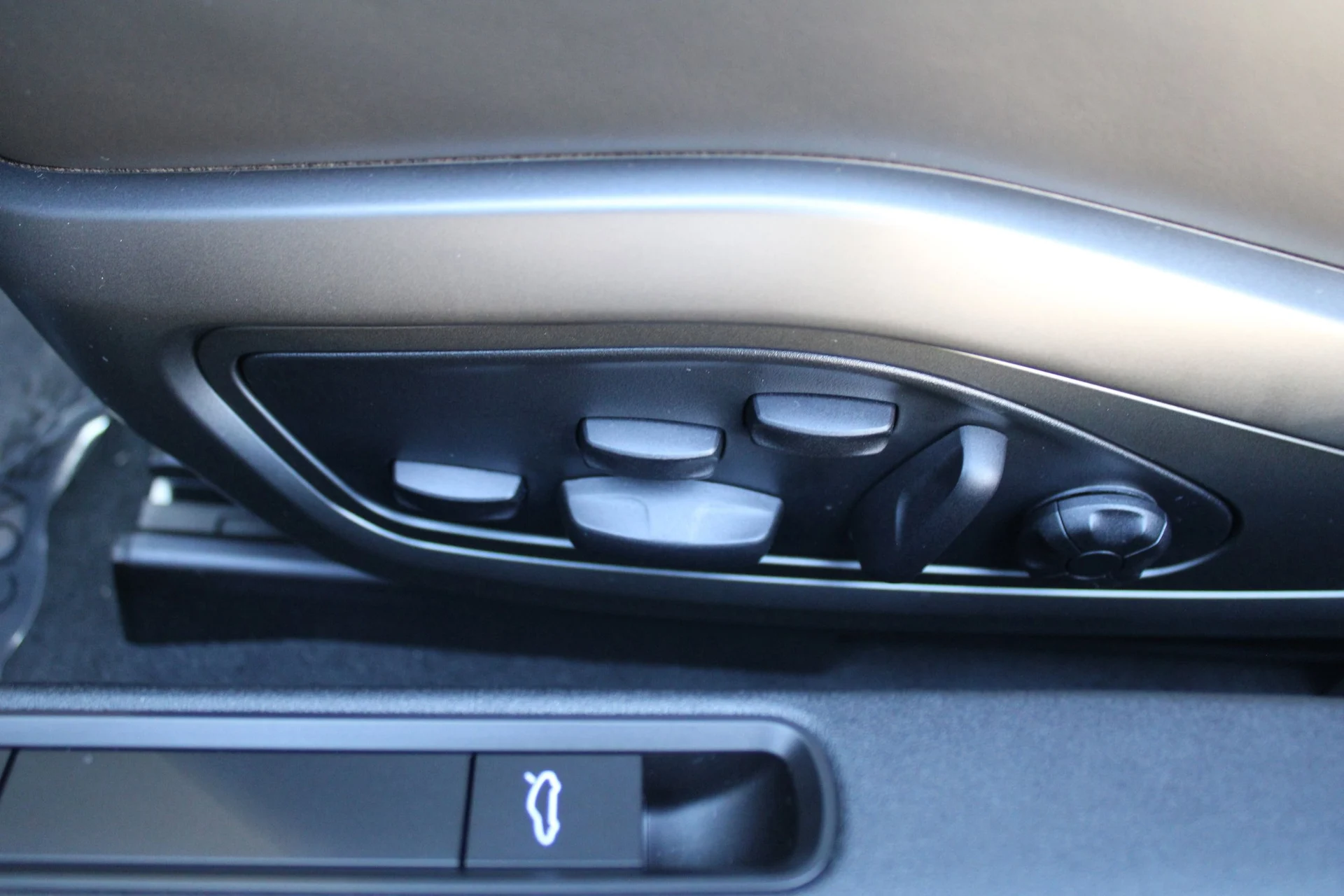 mph027_406917415_ac73eab1fc3b0a47ca064f652798de50x_1f48f07693