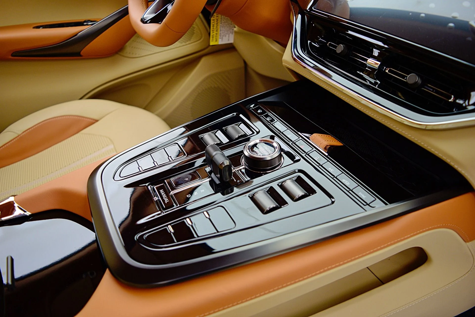 mph027_4072517871_New_2025_Aston_Martin_DBX_707_635ff42cd3