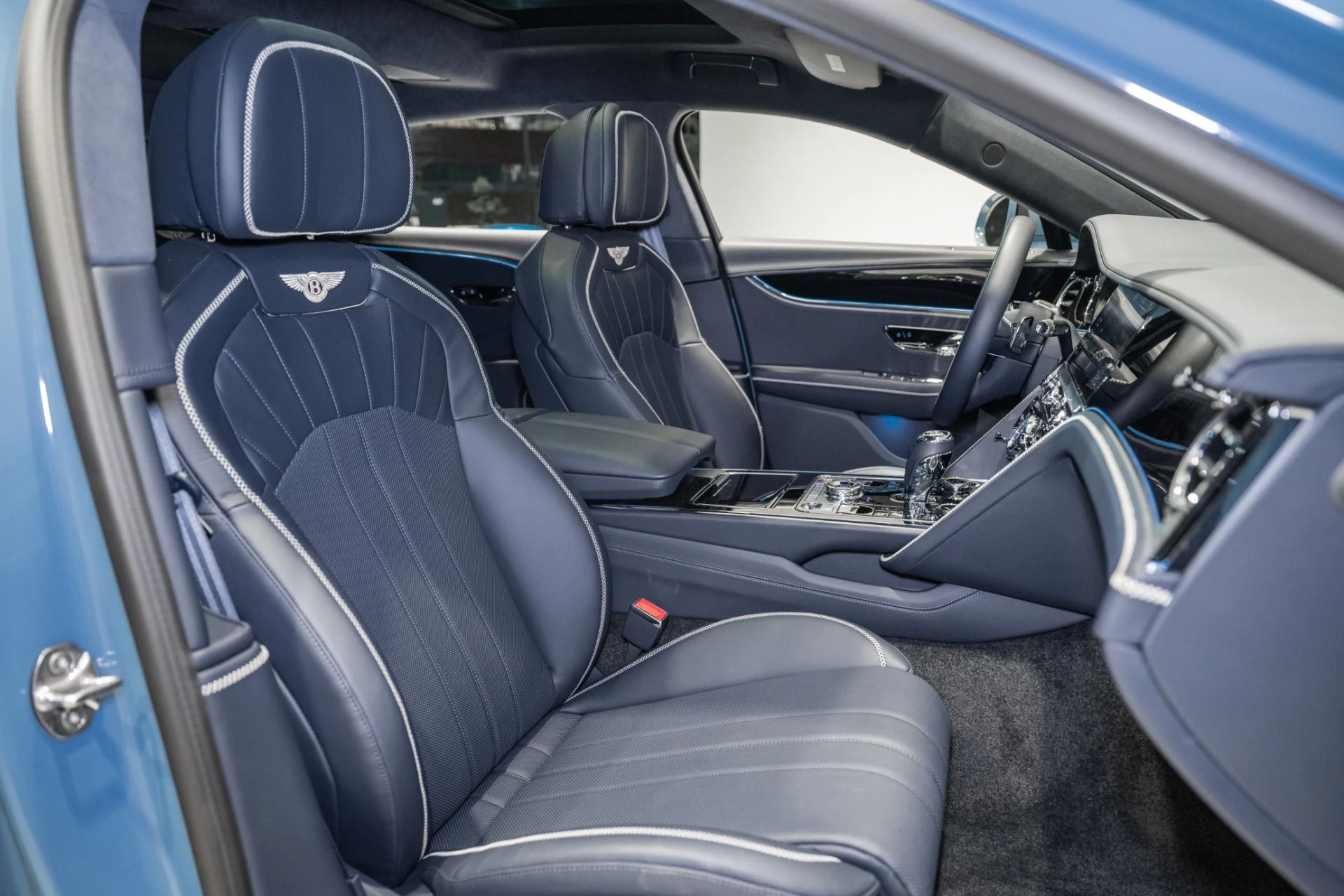 mph027_407543999_Used_2024_Bentley_Flying_Spur_Edition_8_1777999094_22bd603258