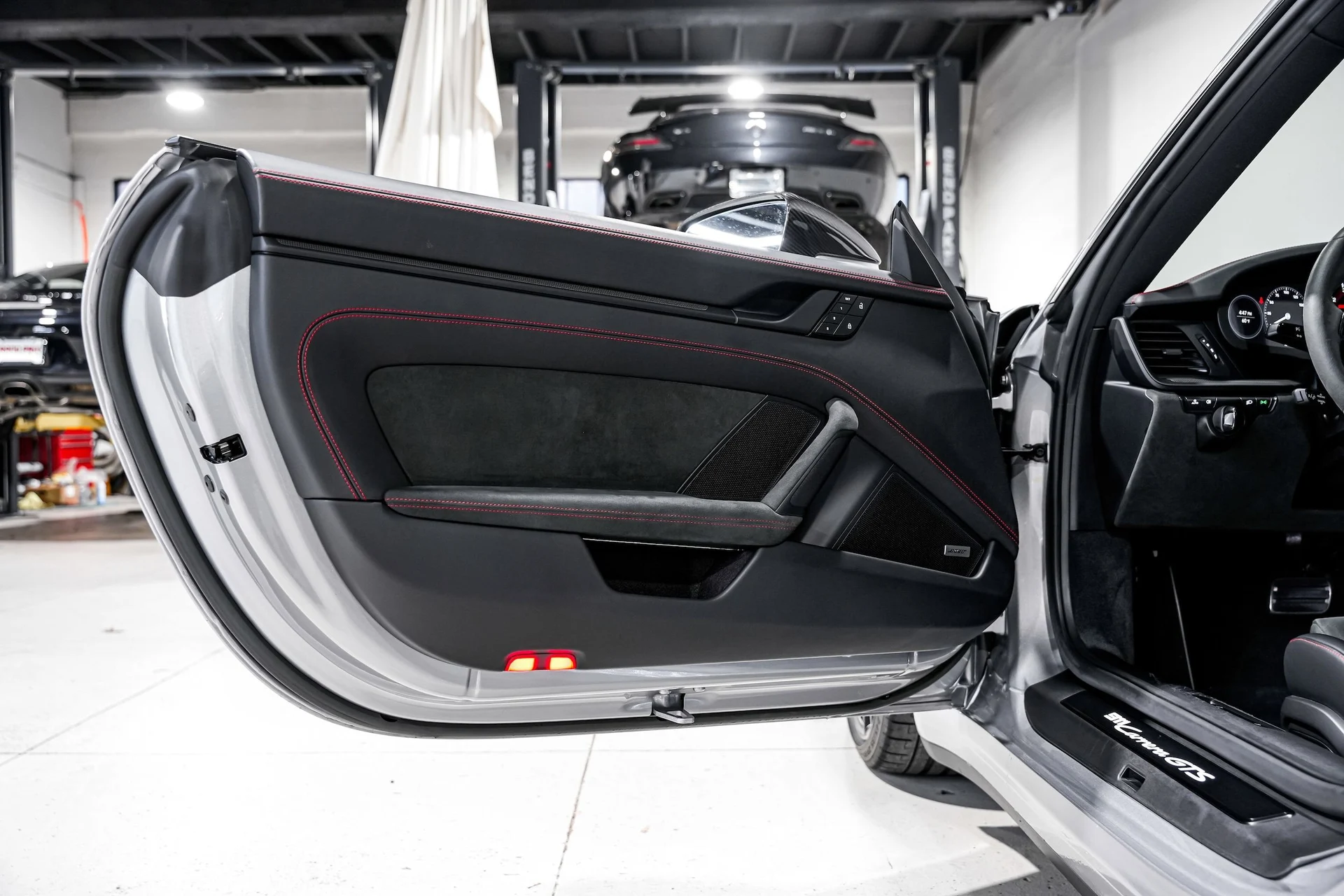 mph027_4080618946_91264dfb8892aa4fd11828c397e2624bx_efa17056c1