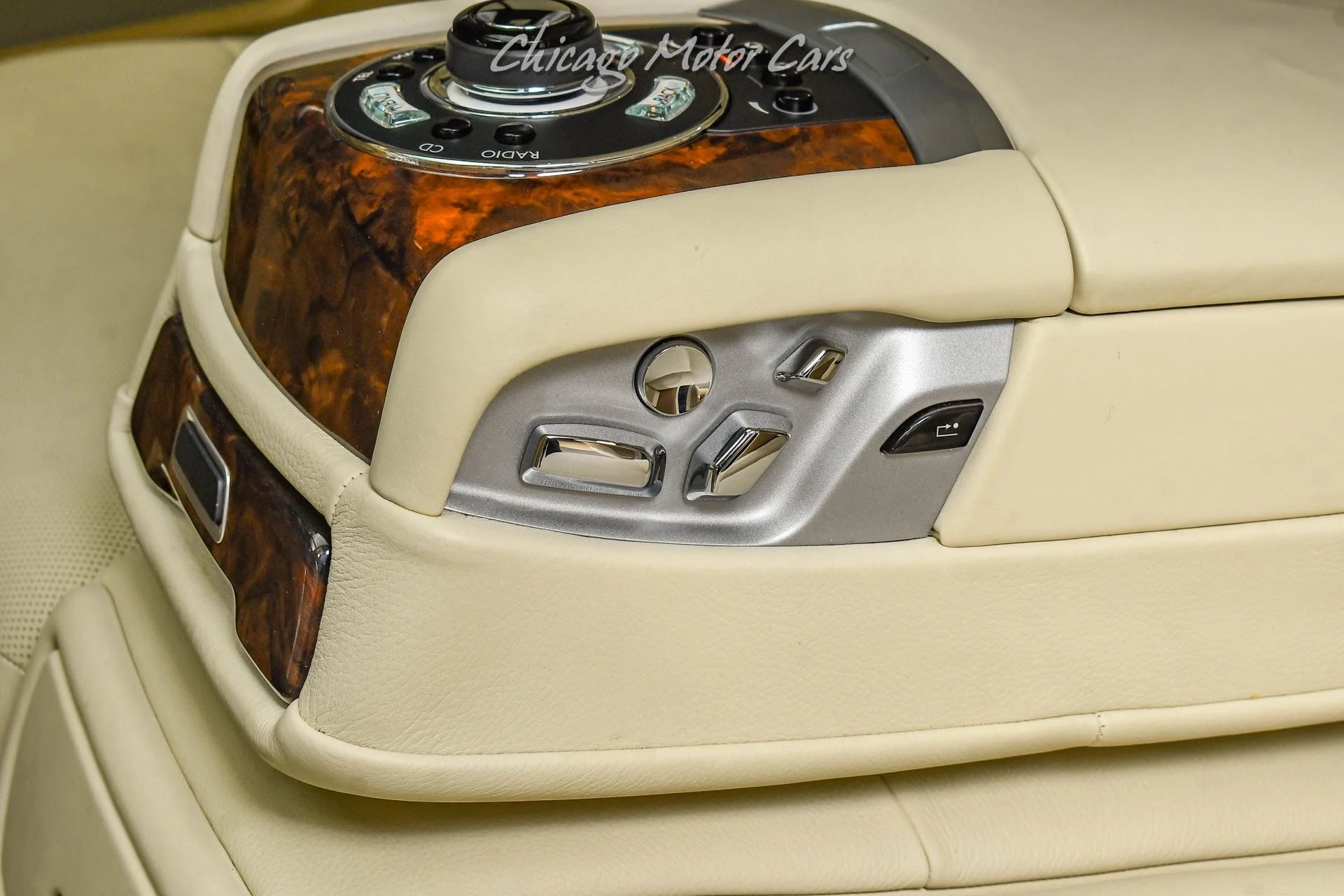 mph027_4080831042_13434_p28_l_49bd1dcdb3