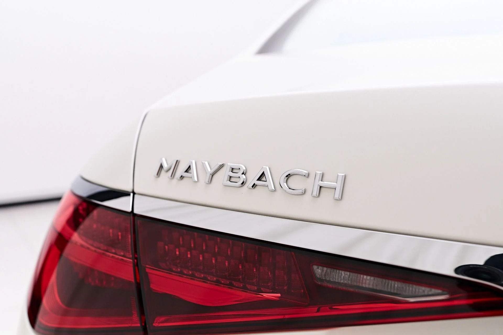 mph027_4097755171_Used_2023_Mercedes_Benz_S_Class_Maybach_S_680_1755991225_d56887d011