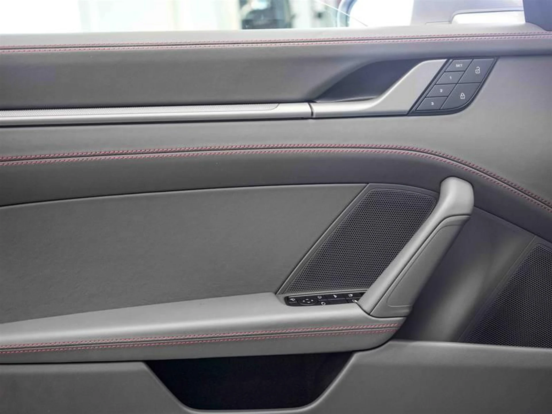 mph027_4106488944_3hjg3zh2_904e7c4ab6