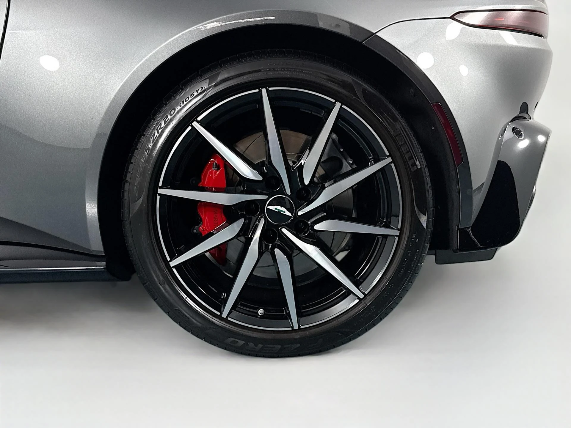 mph027_4109000552_Used_2020_Aston_Martin_Vantage_1784230062_bf865b1311