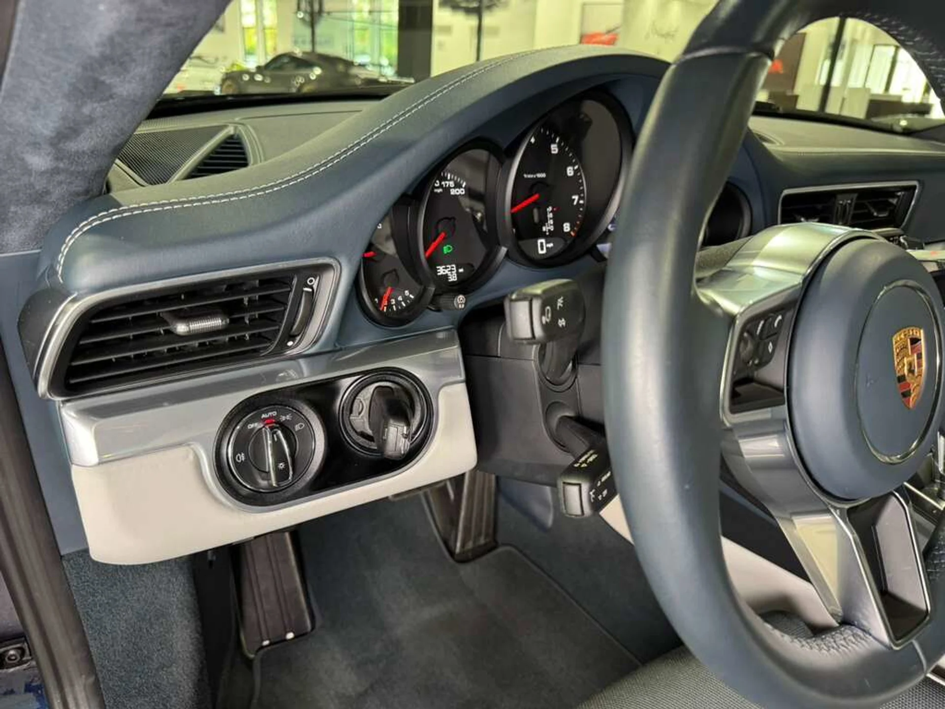 mph027_411879768_78c9158c7006d7ee3a42654294ecb397_9ce55ef6fa