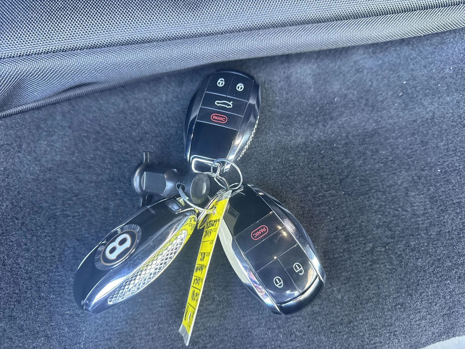 mph027_4128462529_689c35dedd82ba6f6af6af0992a2444ax_c0014250e0