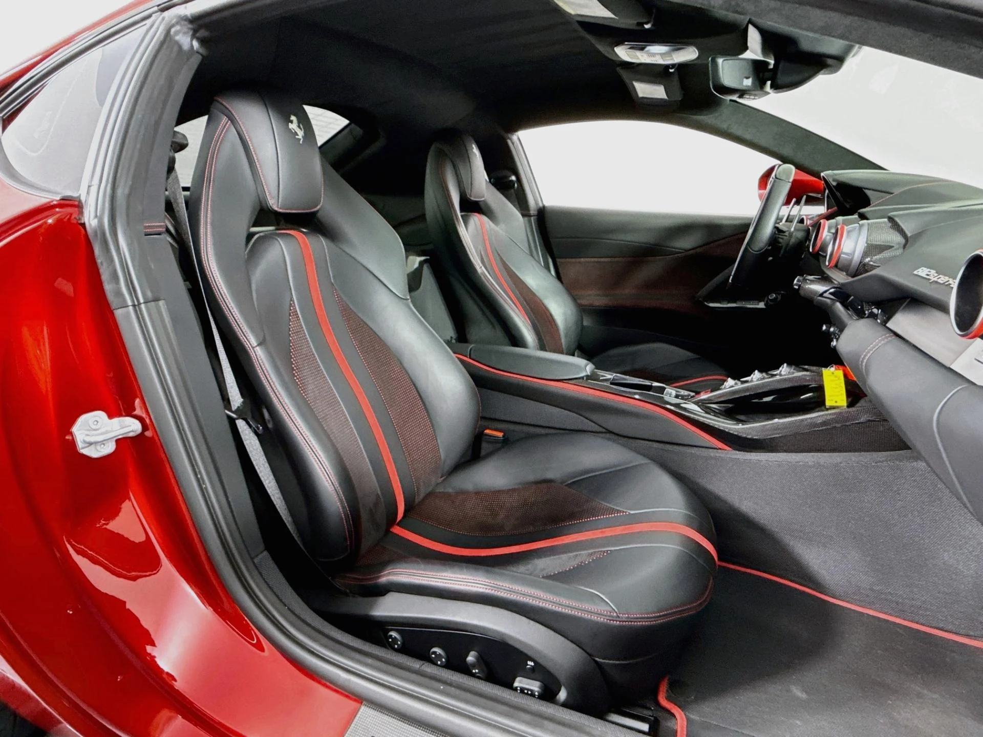 mph027_4130644365_Used_2020_Ferrari_812_Superfast_1788899410_092d1745b3