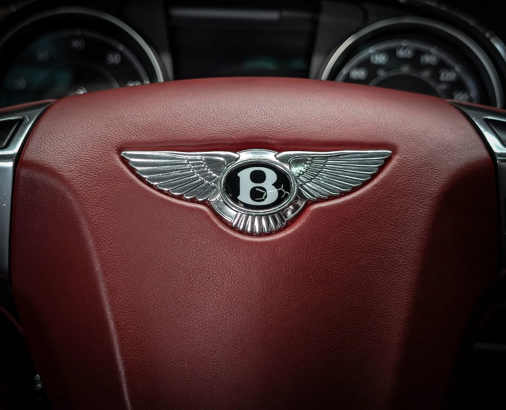 mph027_4133523027_36587952_08220_2017_bentley_flying_spur_052_a8f61fe113