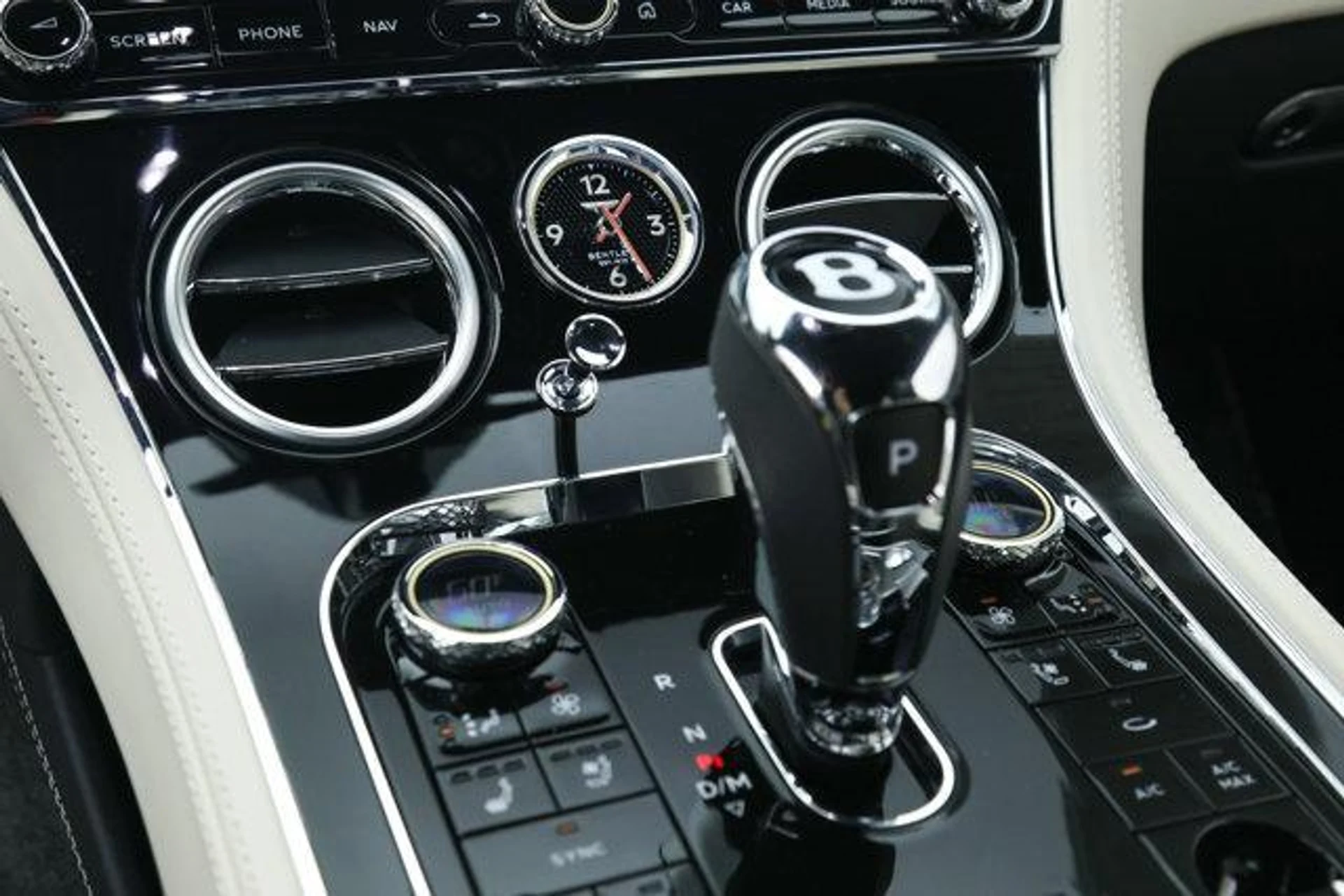 mph027_4133951400_1_TSV_Gre_b_G_Wbq_Wm_S0iv_Knr2_UD_Qs_970f620f67