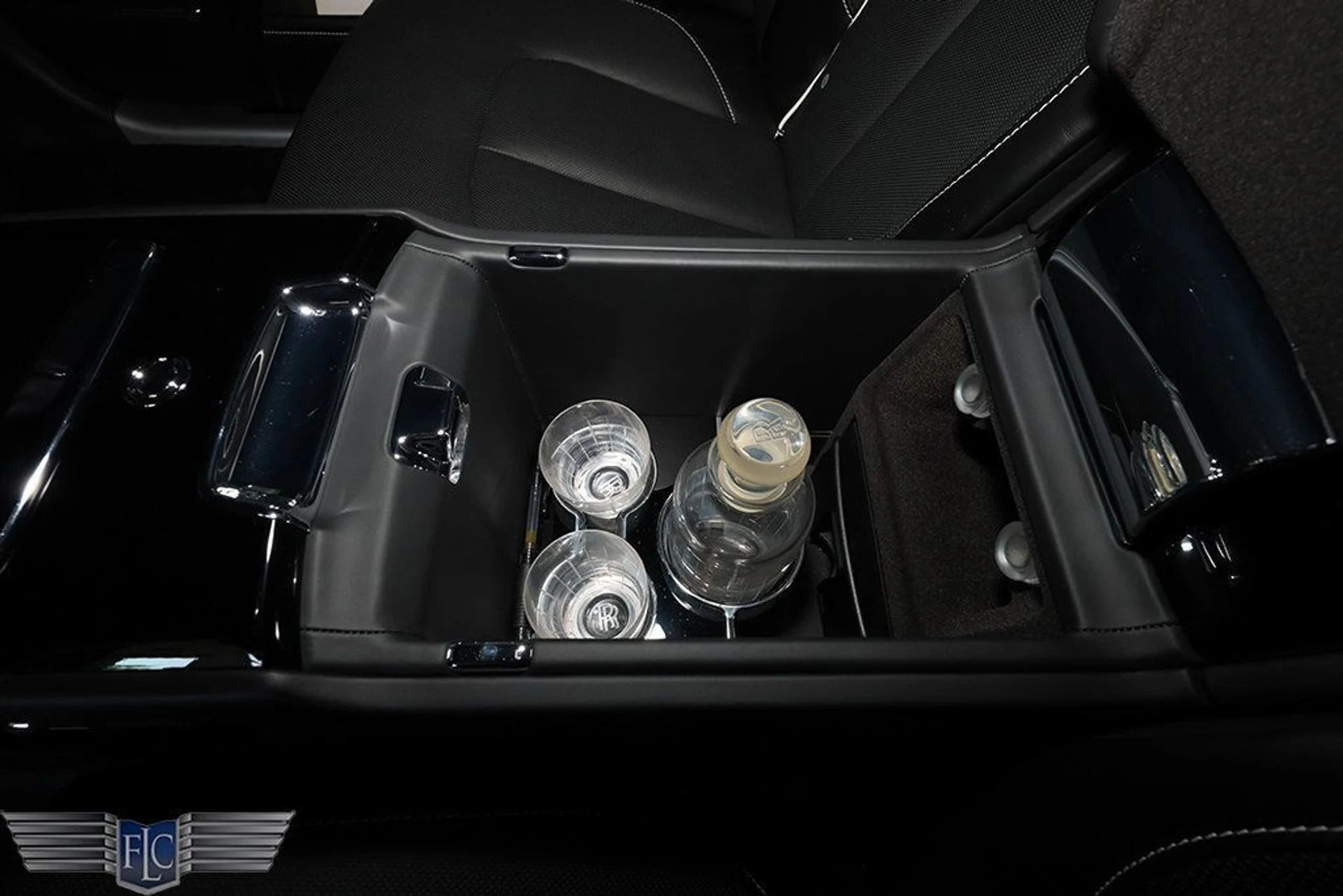 mph027_4136436959_used_2021_rolls_royce_ghost_ewb_sedan_9689_23033984_28_1024_811bbc7793