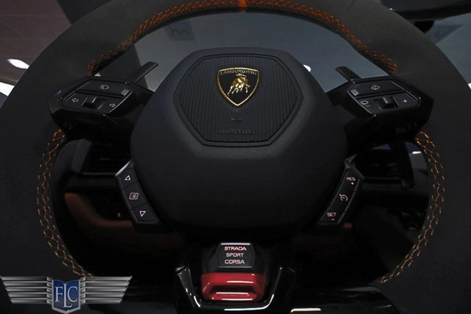 mph027_413890079_used_2023_lamborghini_huracan_tecnica_coupe_6305_23081999_32_640_40c5daf6f2