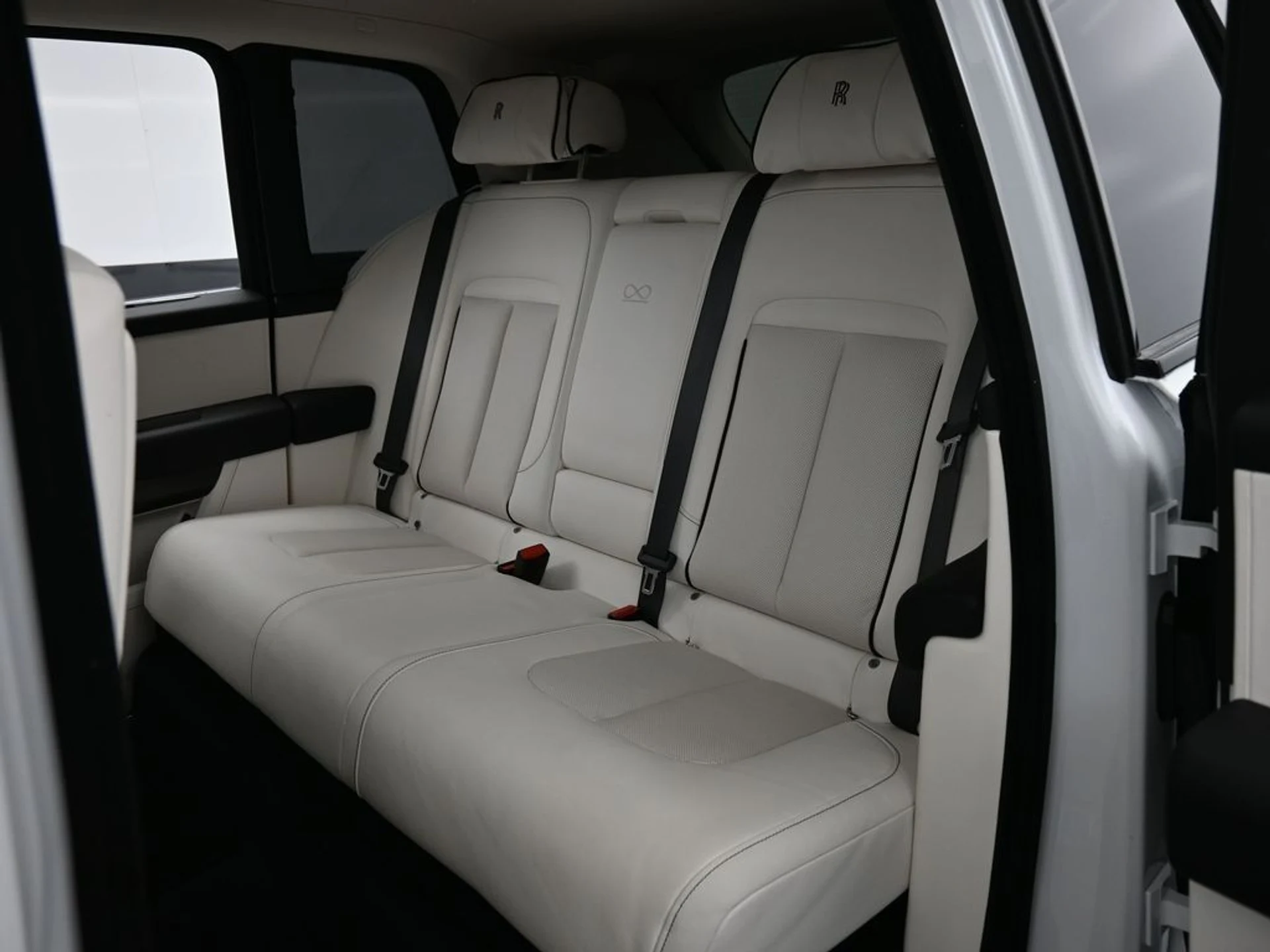 mph027_414938380_9e0cecc1c45381e0a405369949f1bede_a7935f0934