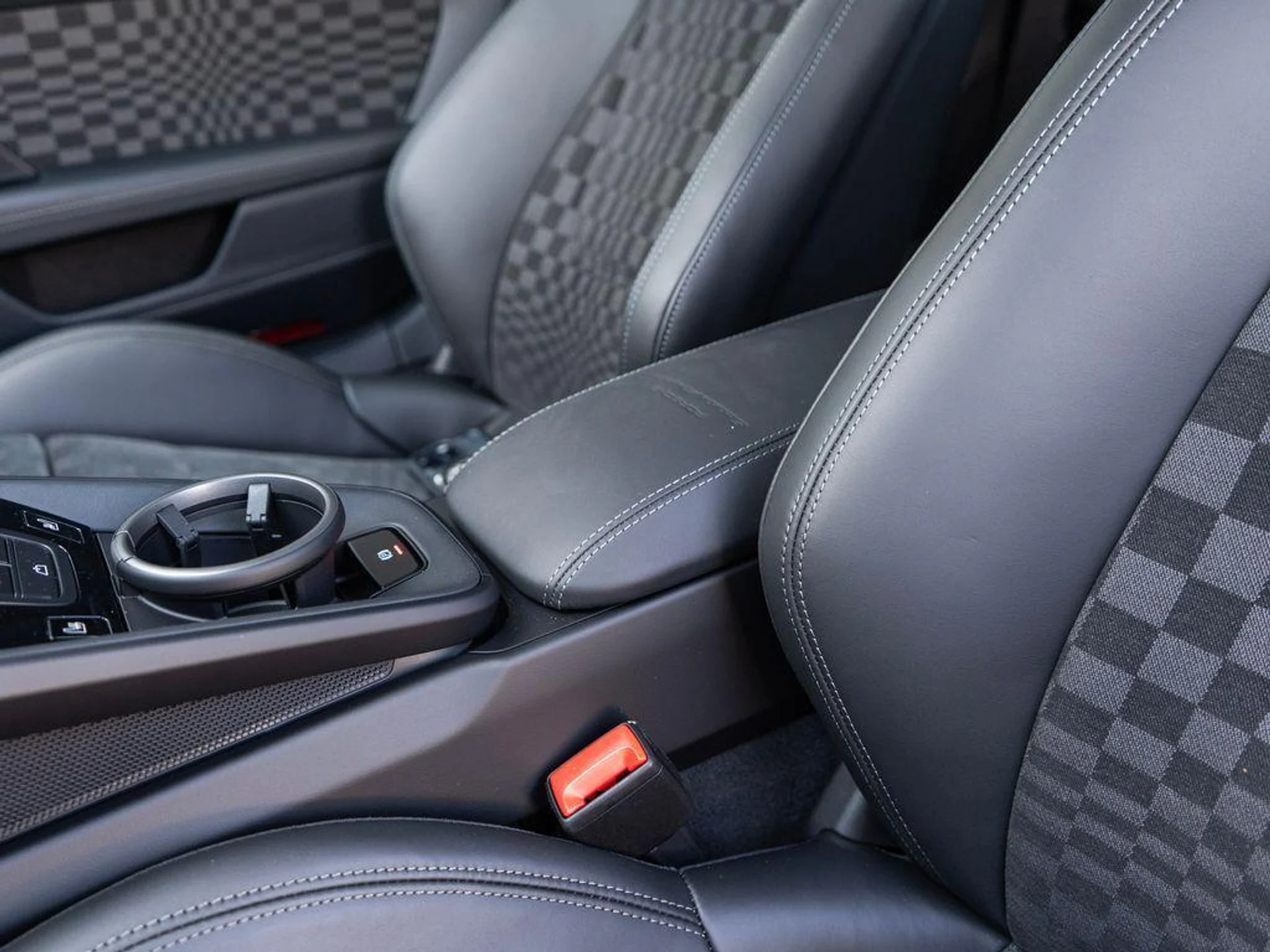 mph027_4153846869_cz_Ct_X6_E4_Rqp_N_Uvj_Fh0_Dse_Bo8_X68_b76beba6b5