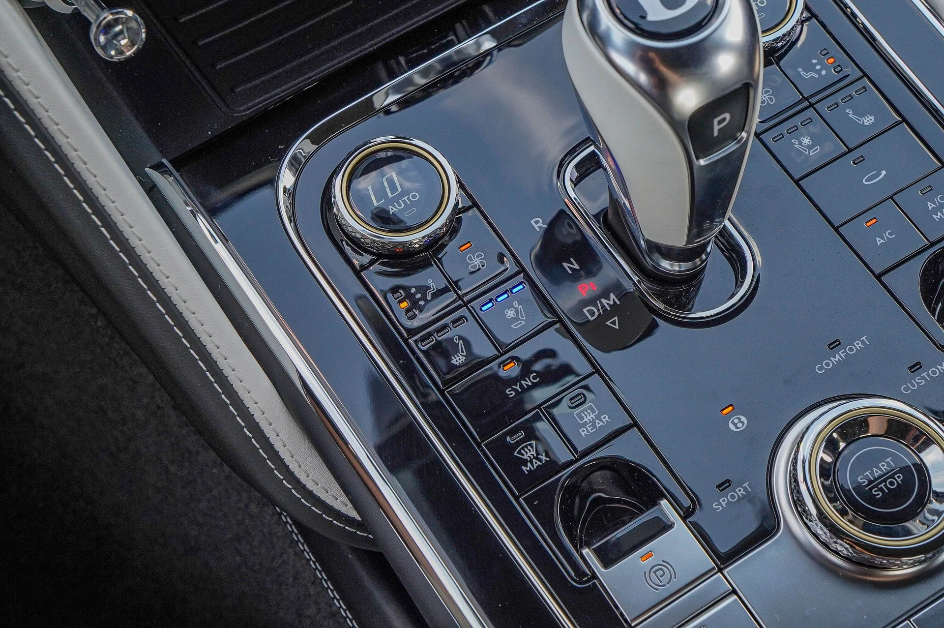 mph027_4157482286_Hi_Tech_Luxury_Imports_LLC_SCBBR_6_ZG_7_TC_024366_image_27_aa0b69bf12