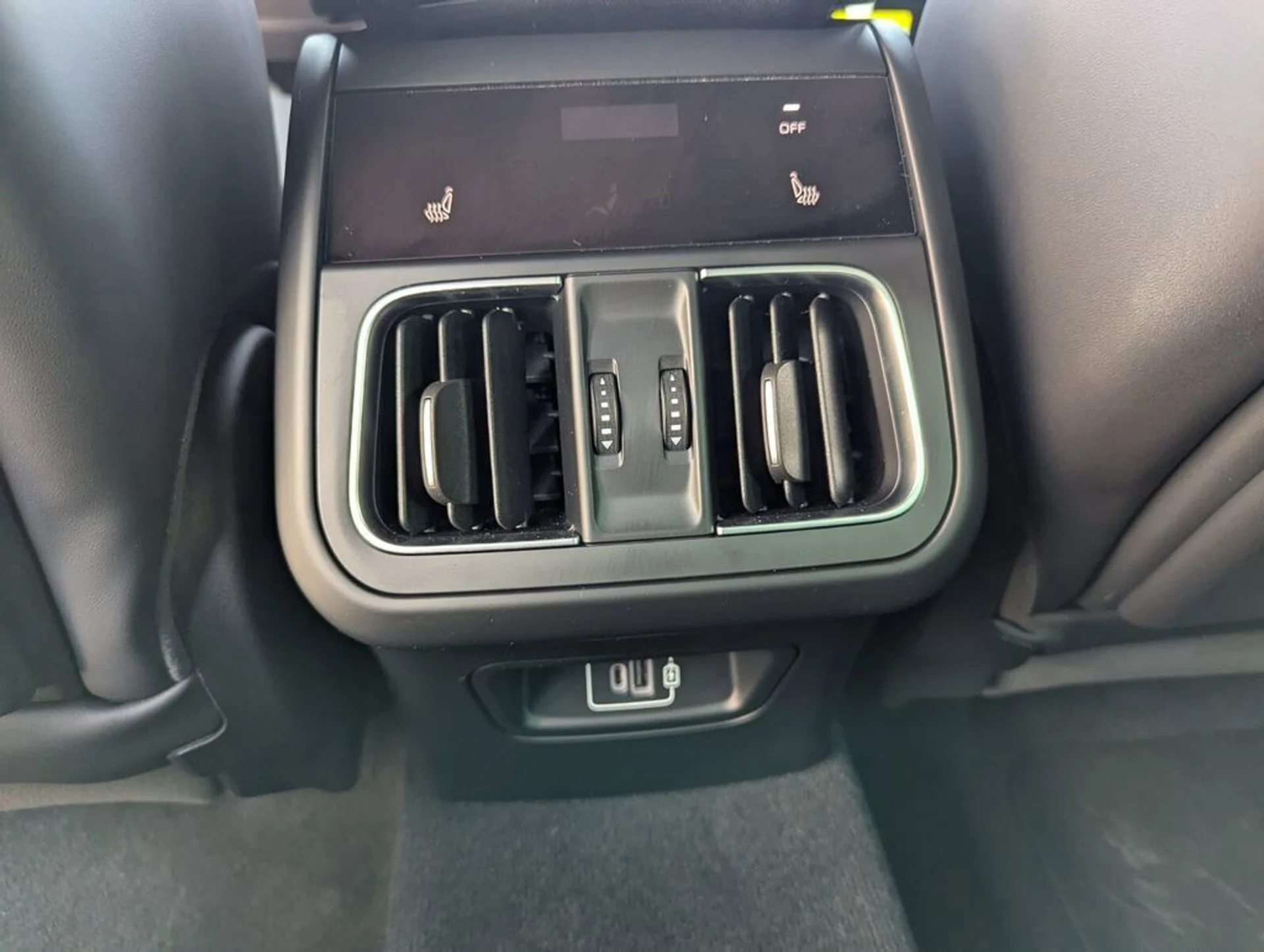 mph027_4167714188_a0b2b54ee3fccdf101133cf02eac4d65_eeb93a0c7a