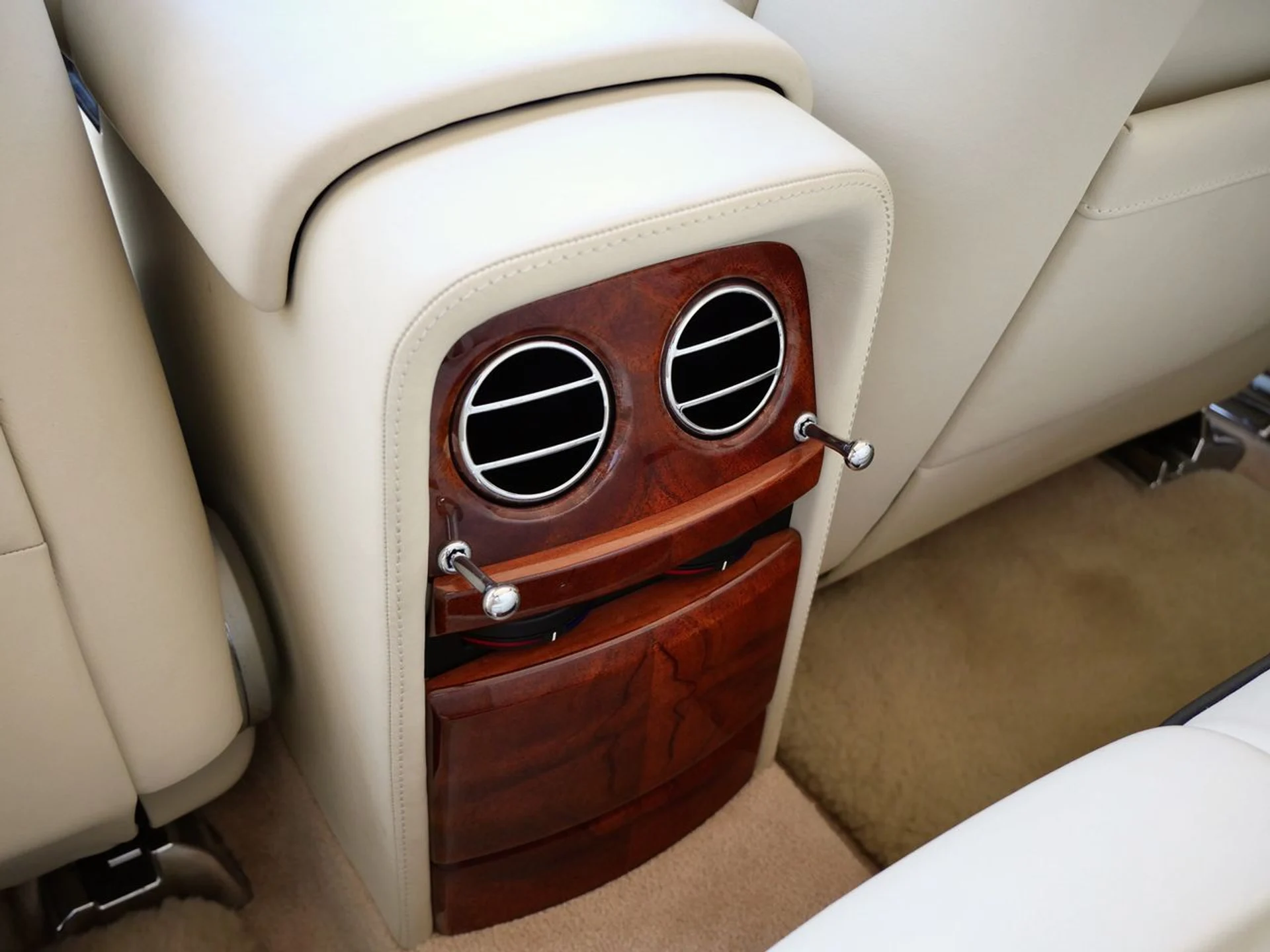 mph027_4172651933_404c8cf4275f57a714f7086ab8558b55x_048e3ce9dd