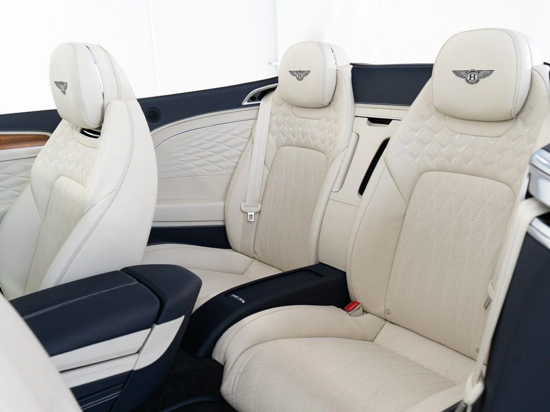 mph027_4176176422_659541eb87b9d4a04176a8844eb4d469_b806e9c2b0