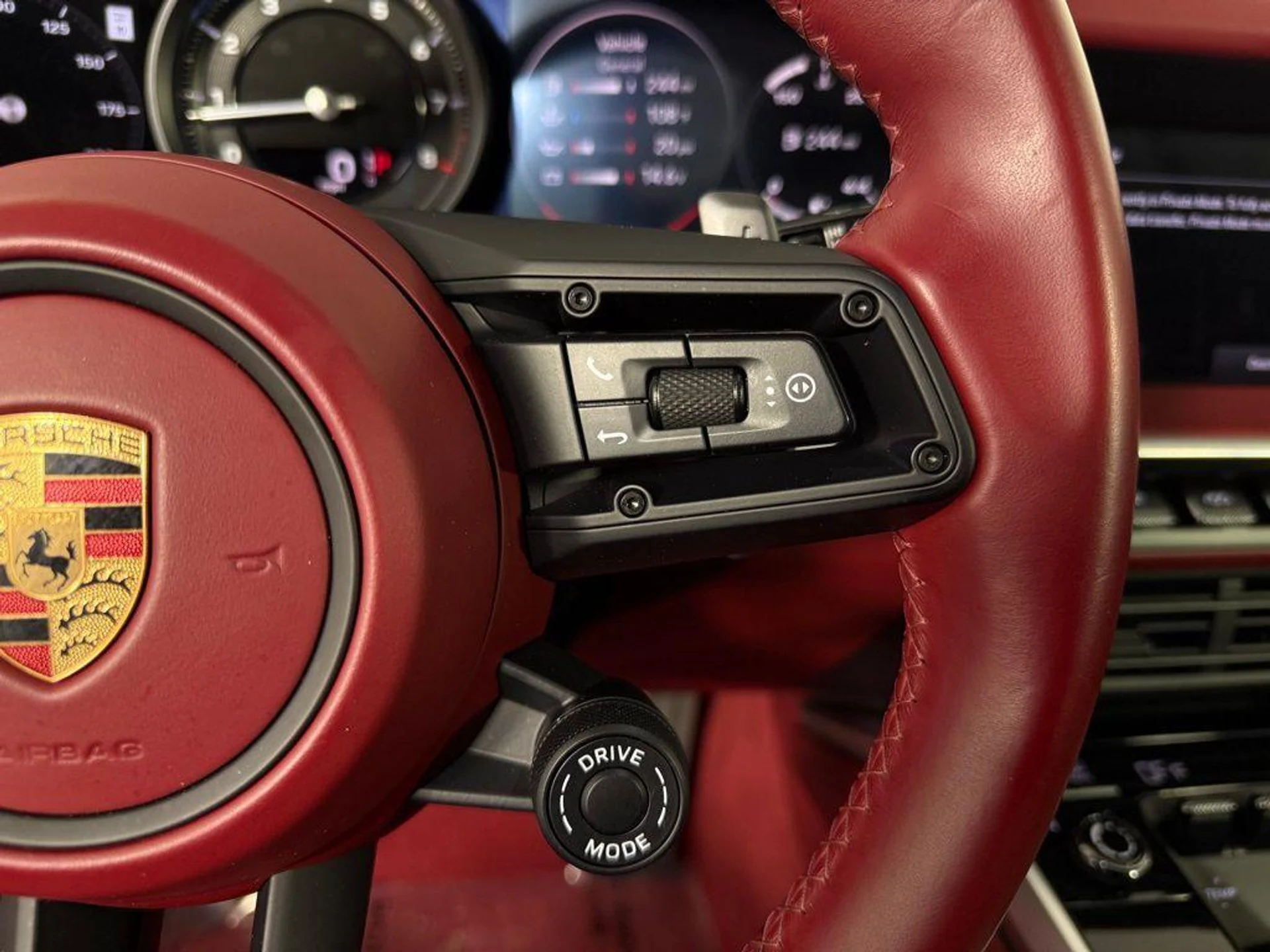 mph027_417701553_e6hu01v_Wj_Hx_PAQ_Fhtdny9x_Qa_U1s_c6b04a3635