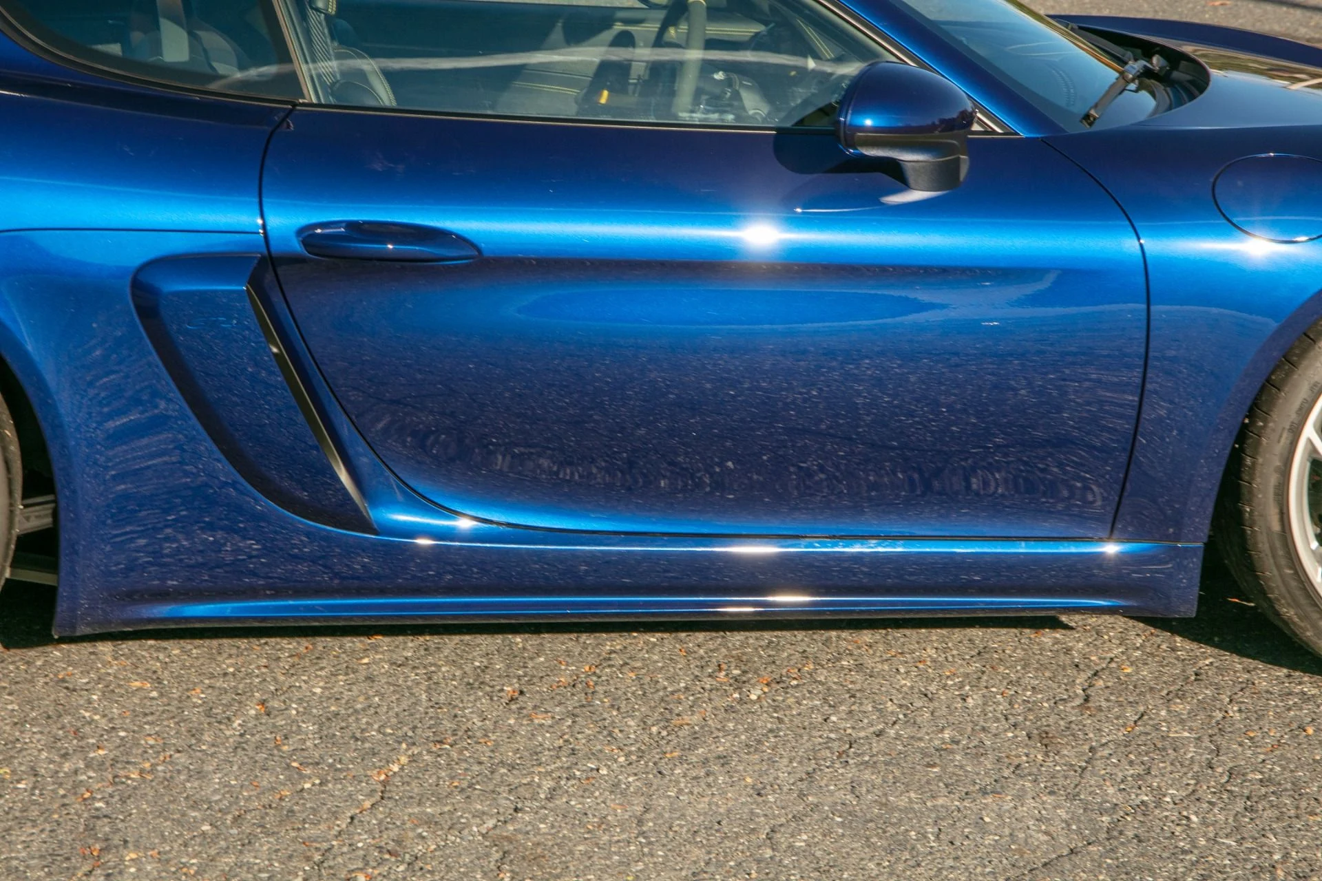 mph027_4177220740_Used_2022_Porsche_718_Cayman_GT_4_1761070750_e27cce2fef