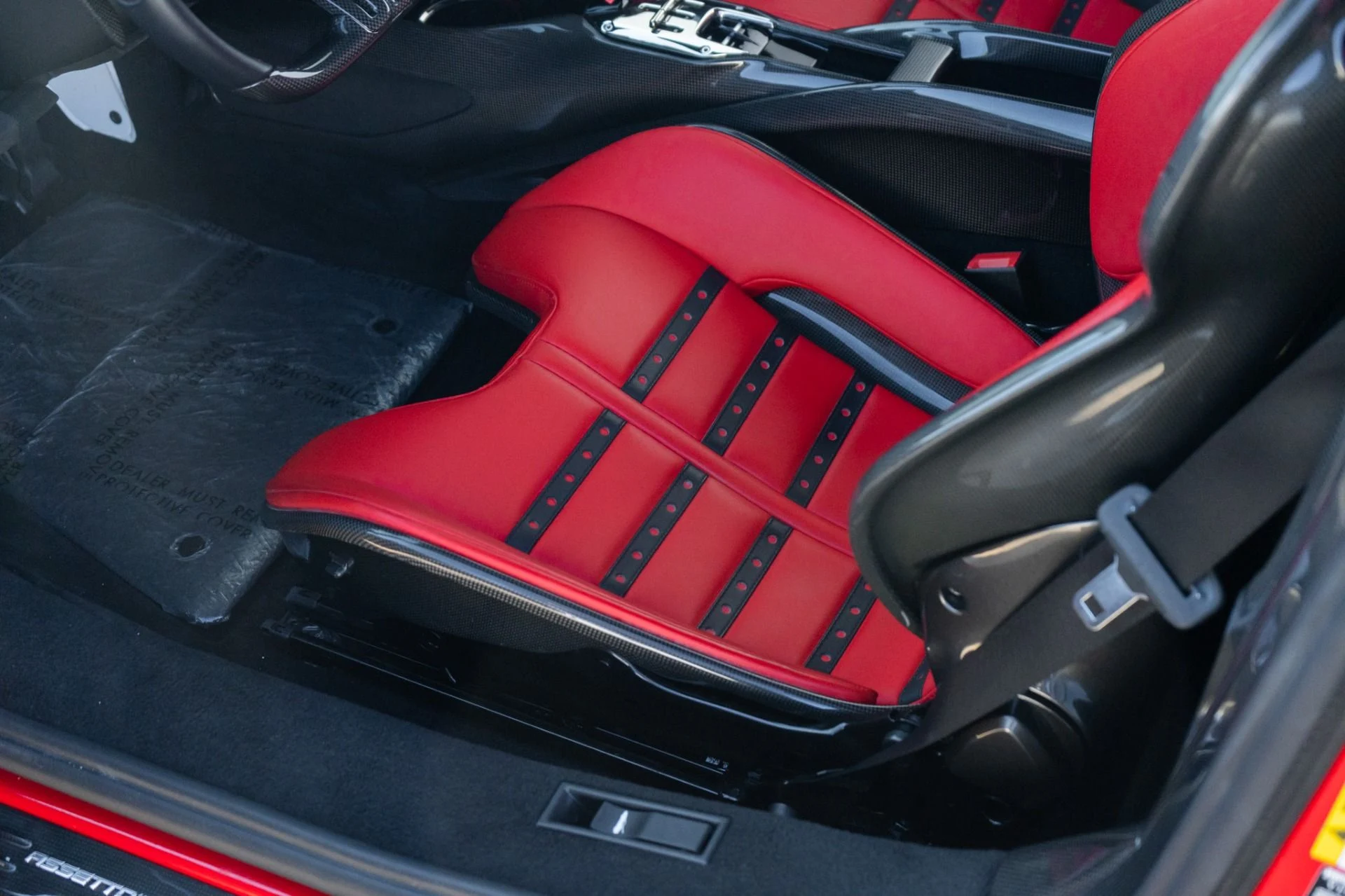 mph027_418576608_Used_2023_Ferrari_SF_90_Stradale_1764710816_fbfce1276f