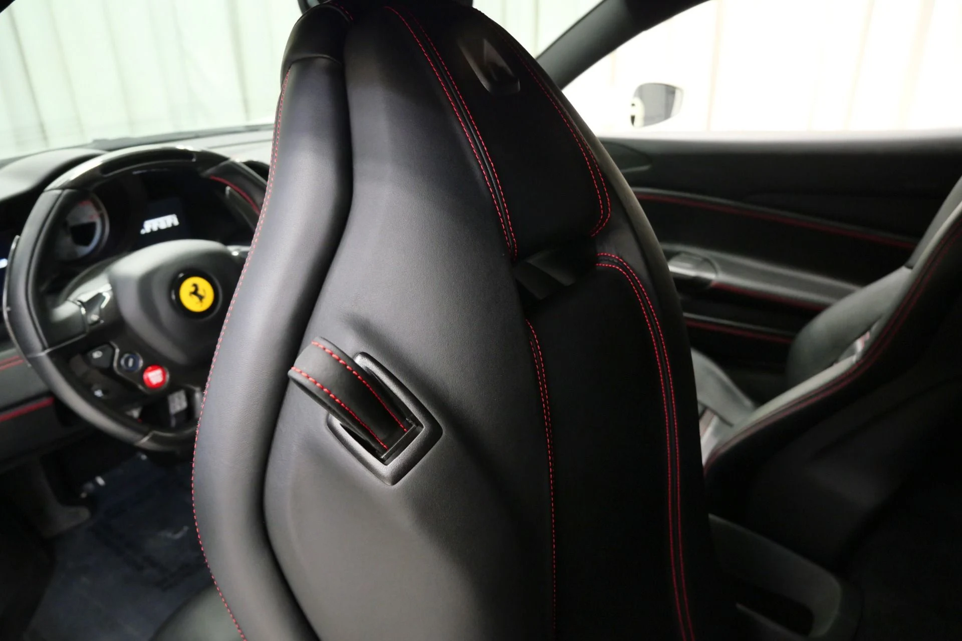 mph027_4193714501_Used_2018_Ferrari_488_GTB_1755879022_deabcf3d83