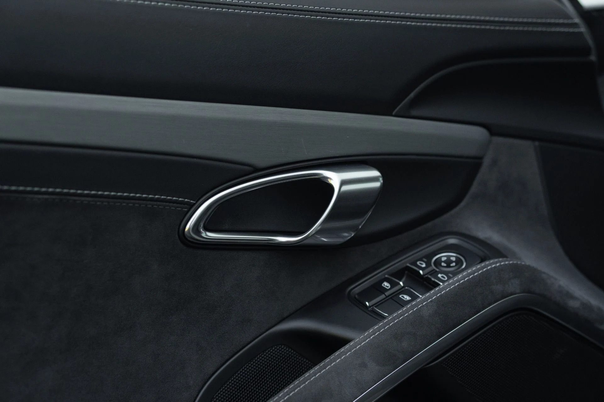 mph027_4197876859_Used_2018_Porsche_911_GT_3_1761946041_f811de4eb2