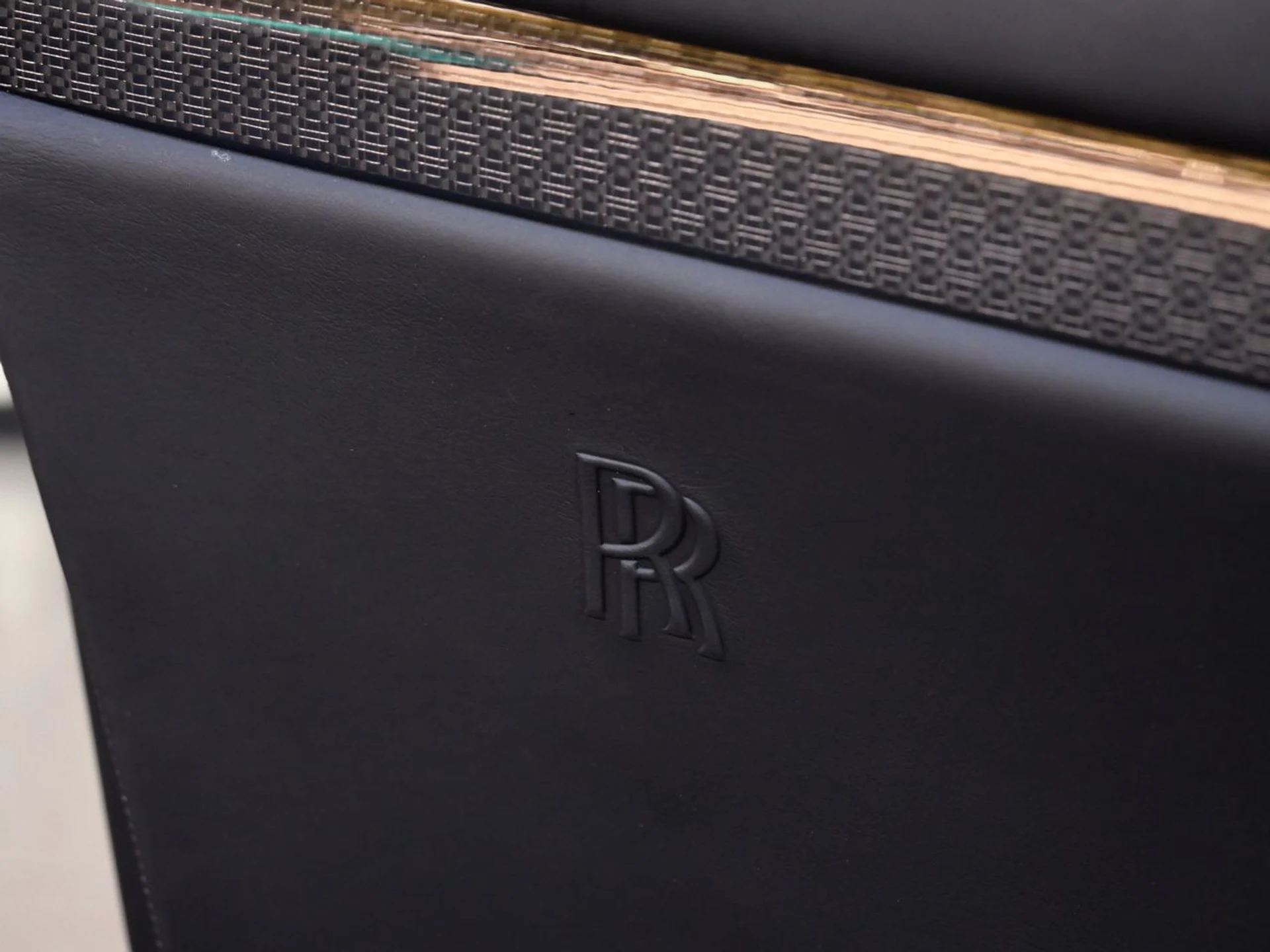 mph027_420164779_00fea94fc57a5050e116dc0fc9d00307x_20452a7407