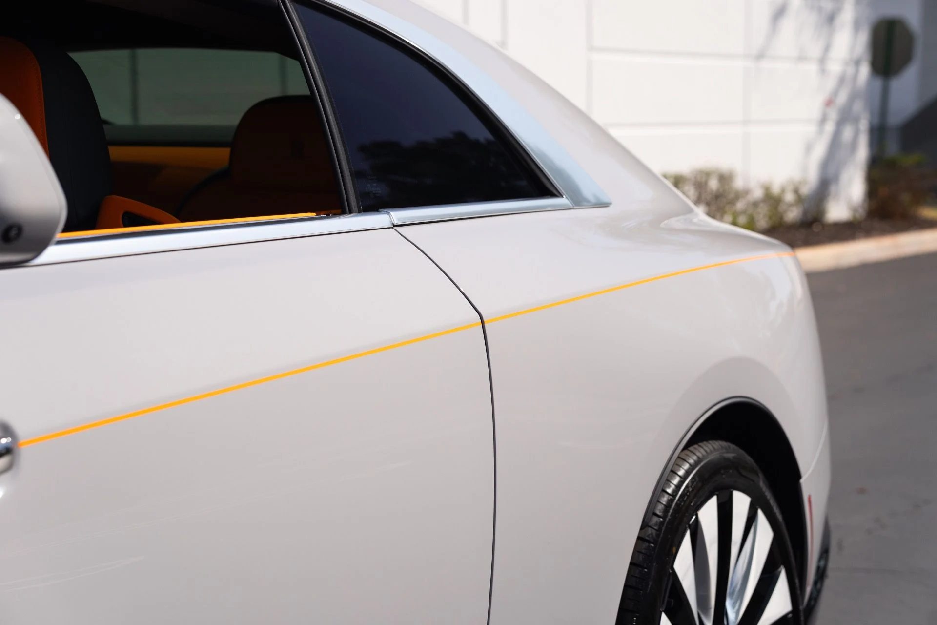 mph027_4205817358_Used_2024_Rolls_Royce_Spectre_1772250917_f666898000