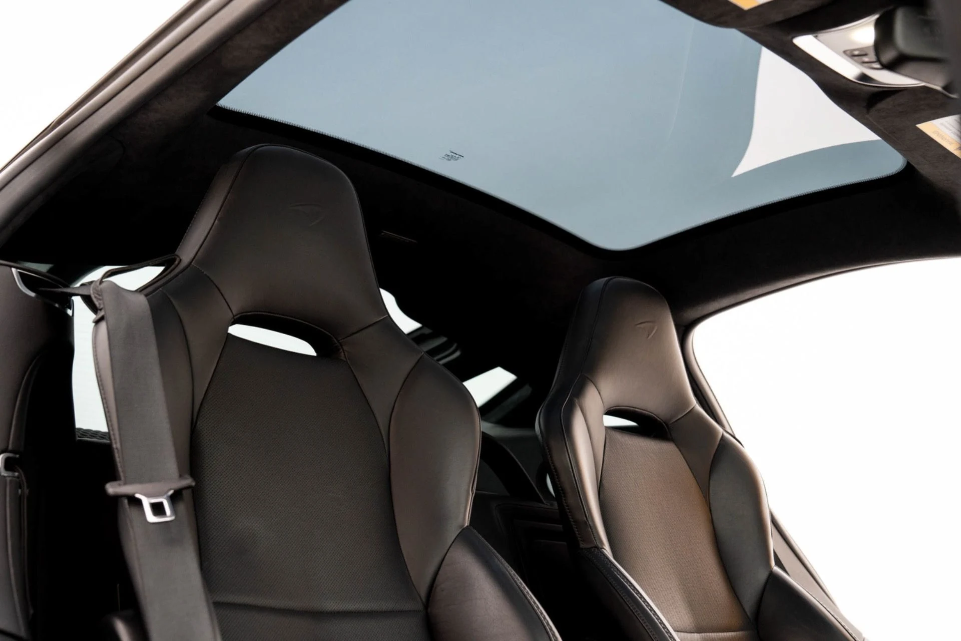 mph027_4210221913_Used_2023_Mc_Laren_GT_1774627648_1f5cf345ec