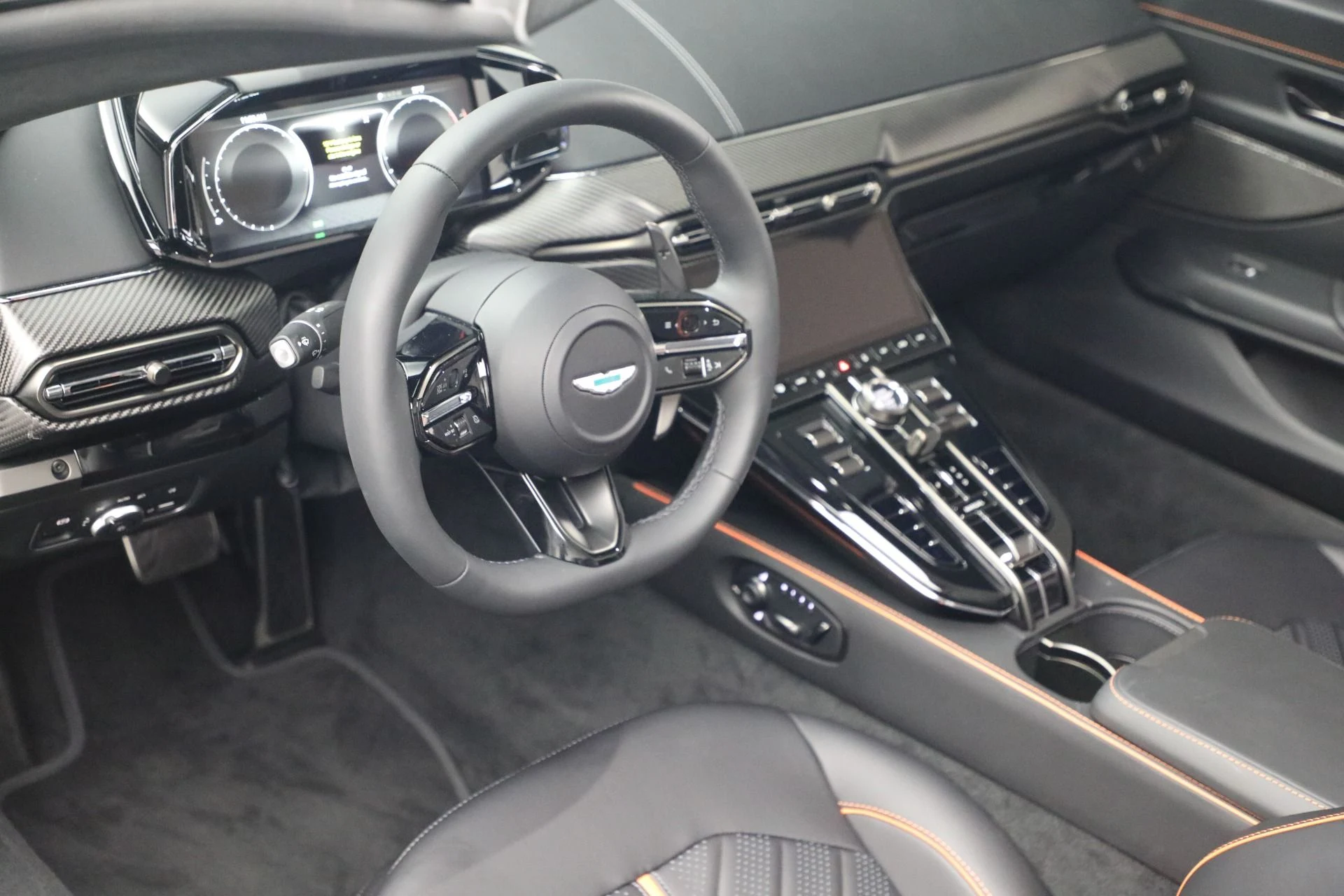 mph027_4224125787_New_2026_Aston_Martin_Vantage_S_Roadster_1790281816_a6383c09d7
