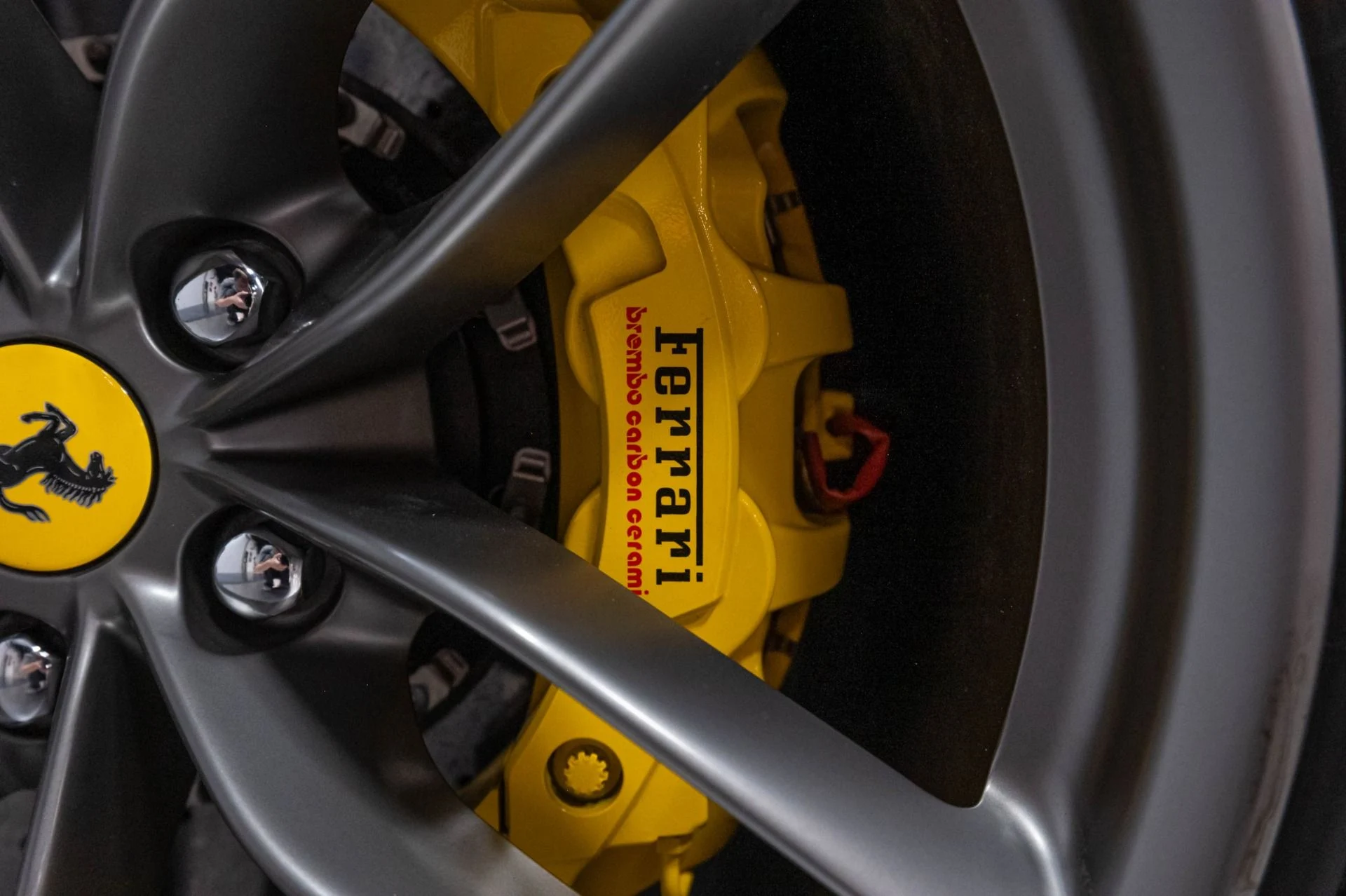 mph027_4229741006_Used_2018_Ferrari_488_Spider_1786656638_9824a44e46