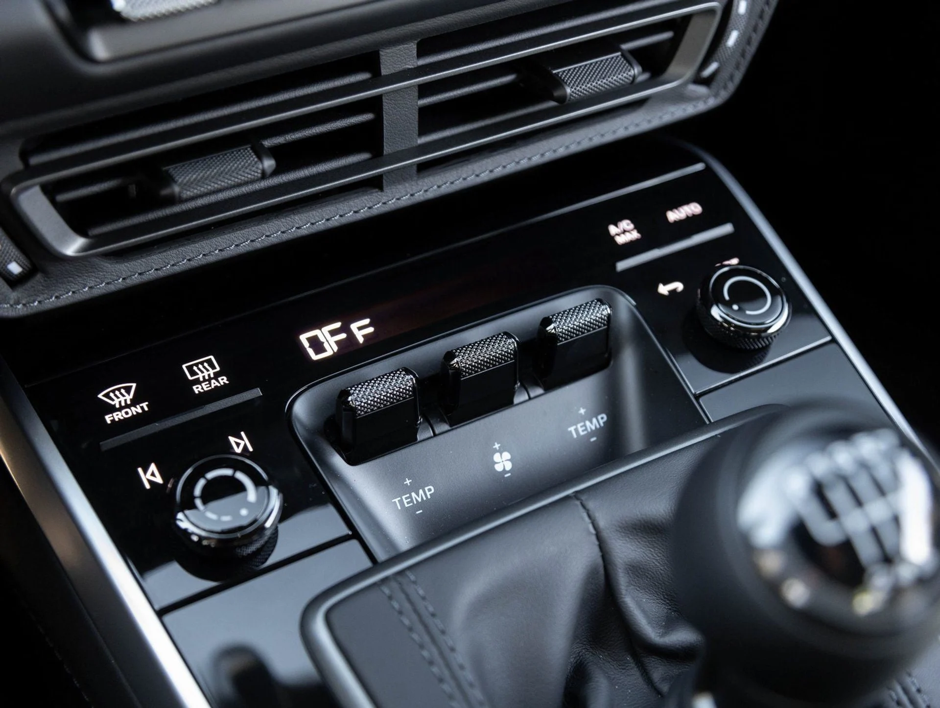 mph027_4235292778_28_41210dad7d