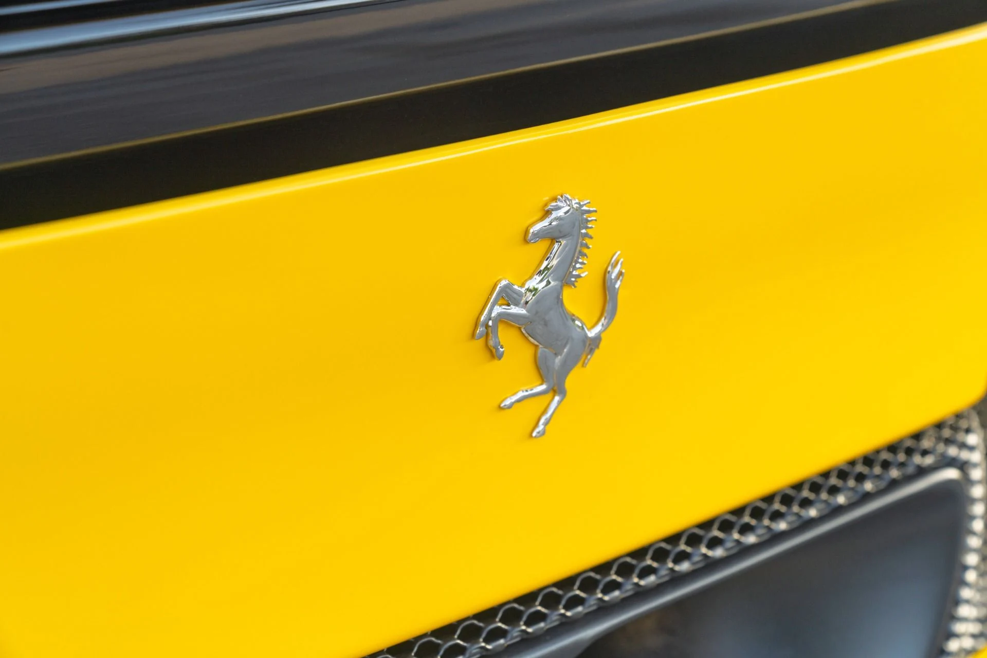 mph027_4236017844_Used_2025_Ferrari_296_GTB_1756227854_f25356d134