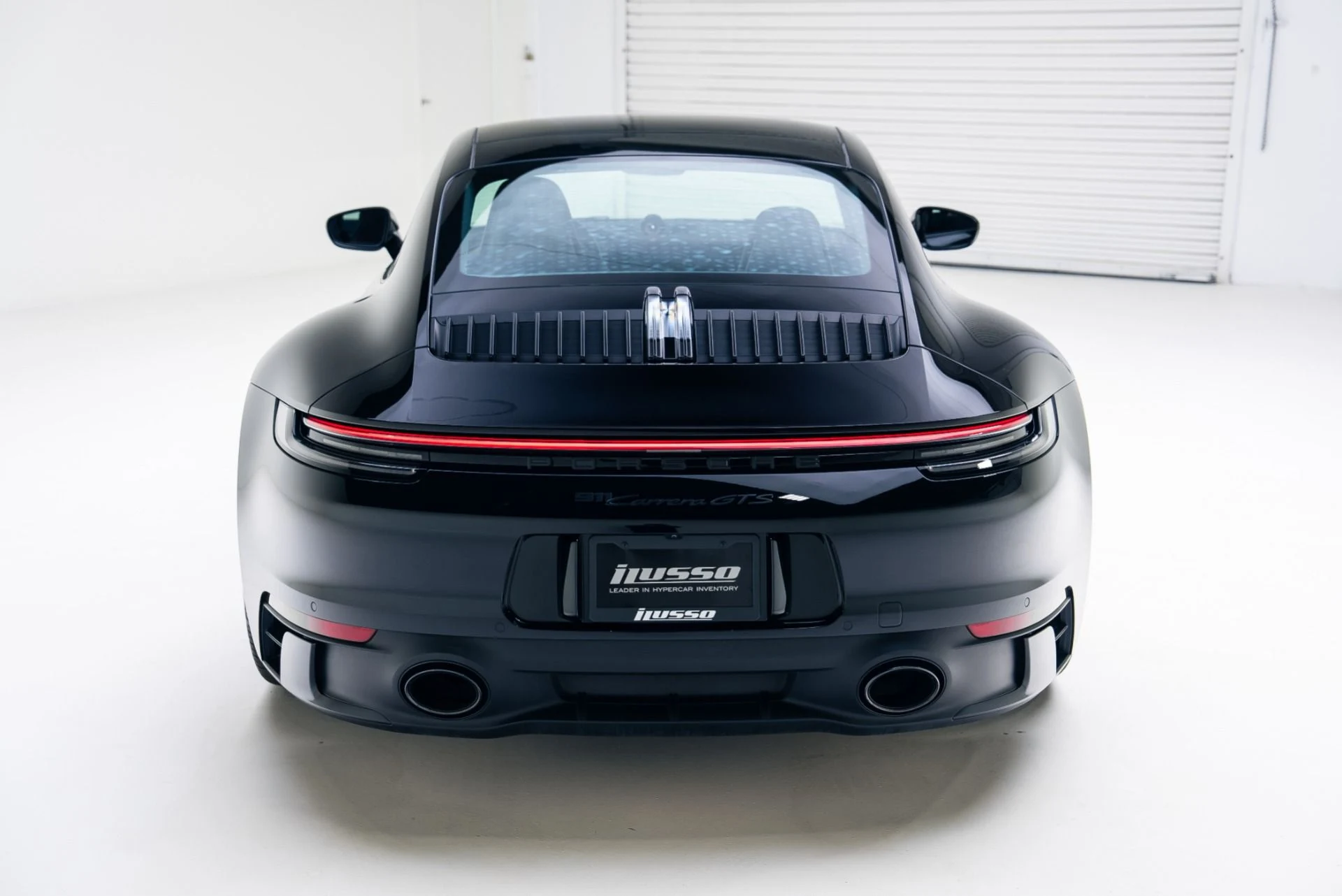 mph027_4238758041_Used_2024_Porsche_911_Carrera_GTS_1766089417_df36027346