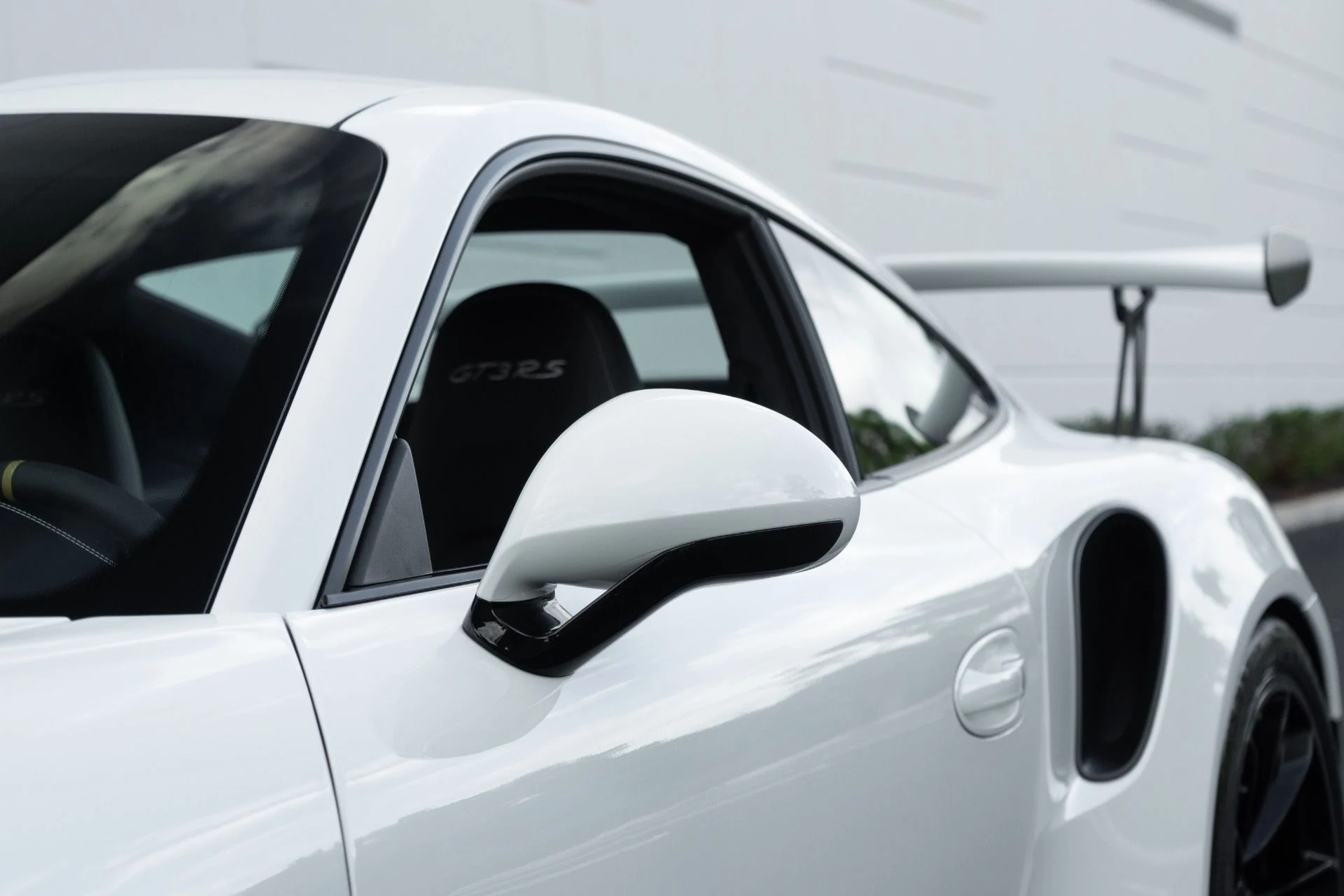 mph027_423938291_Used_2016_Porsche_911_GT_3_RS_1761756649_03044f1dd7