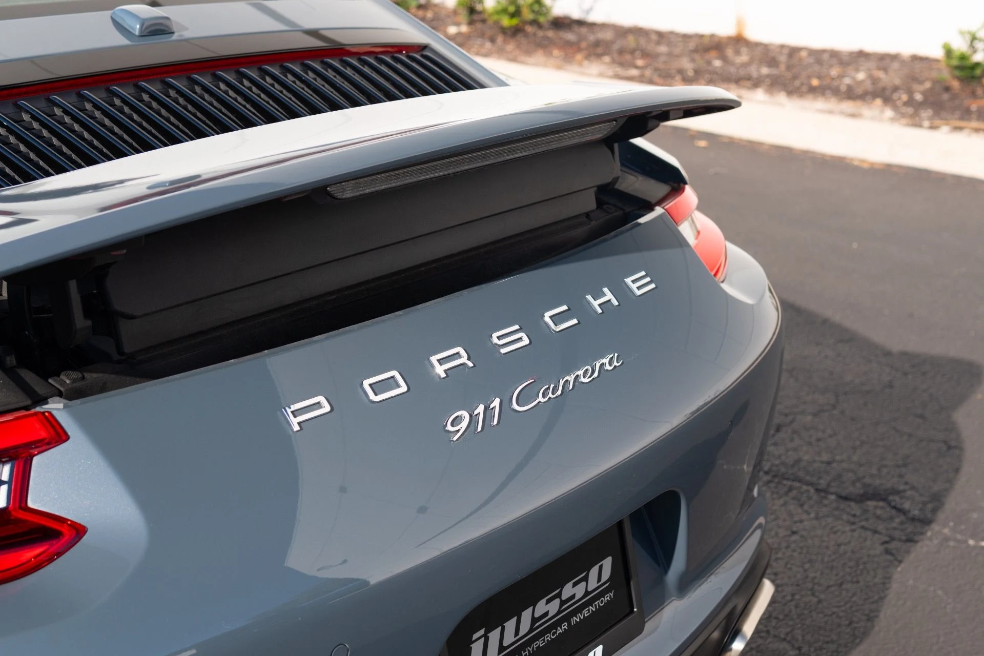 mph027_4239853760_Used_2017_Porsche_911_Carrera_1777686395_ad6133bc98