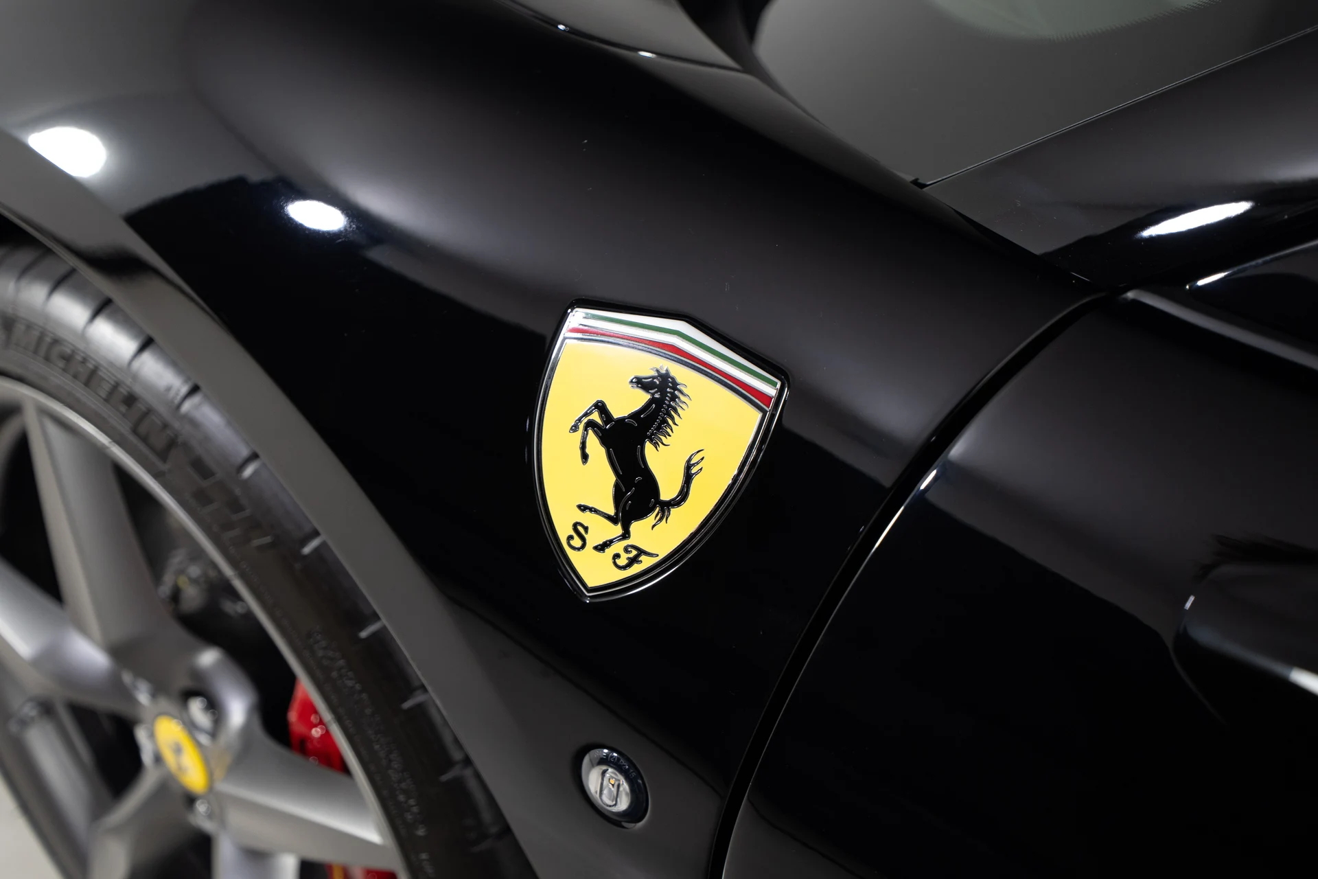 mph027_4239996930_cfb13256a1f982f35fff87a88a8978c8_0521b45f10