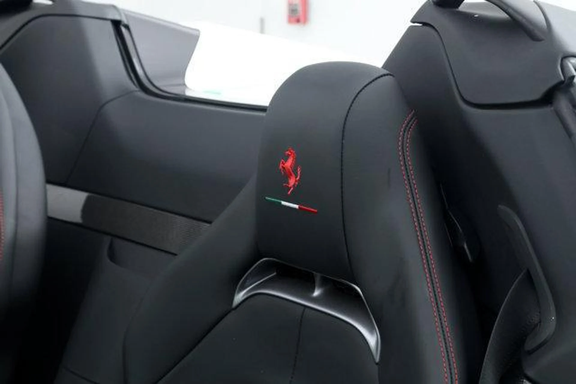 mph027_4240362212_y_D_Mpa6y8_Q77_F_Hjpp_COA_Zm_K_Xse0_2484593057