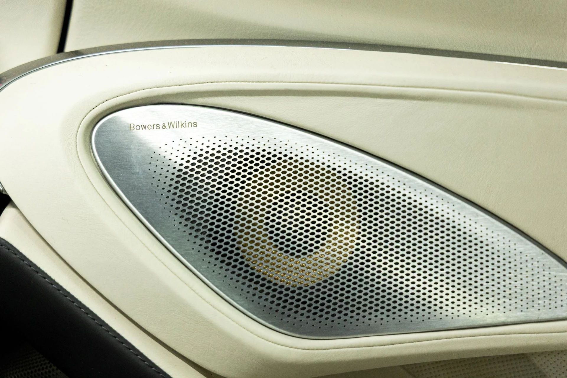 mph027_4242025910_c0909f2cd9926e5eb0a2e2256ad0213fx_054c1997ad