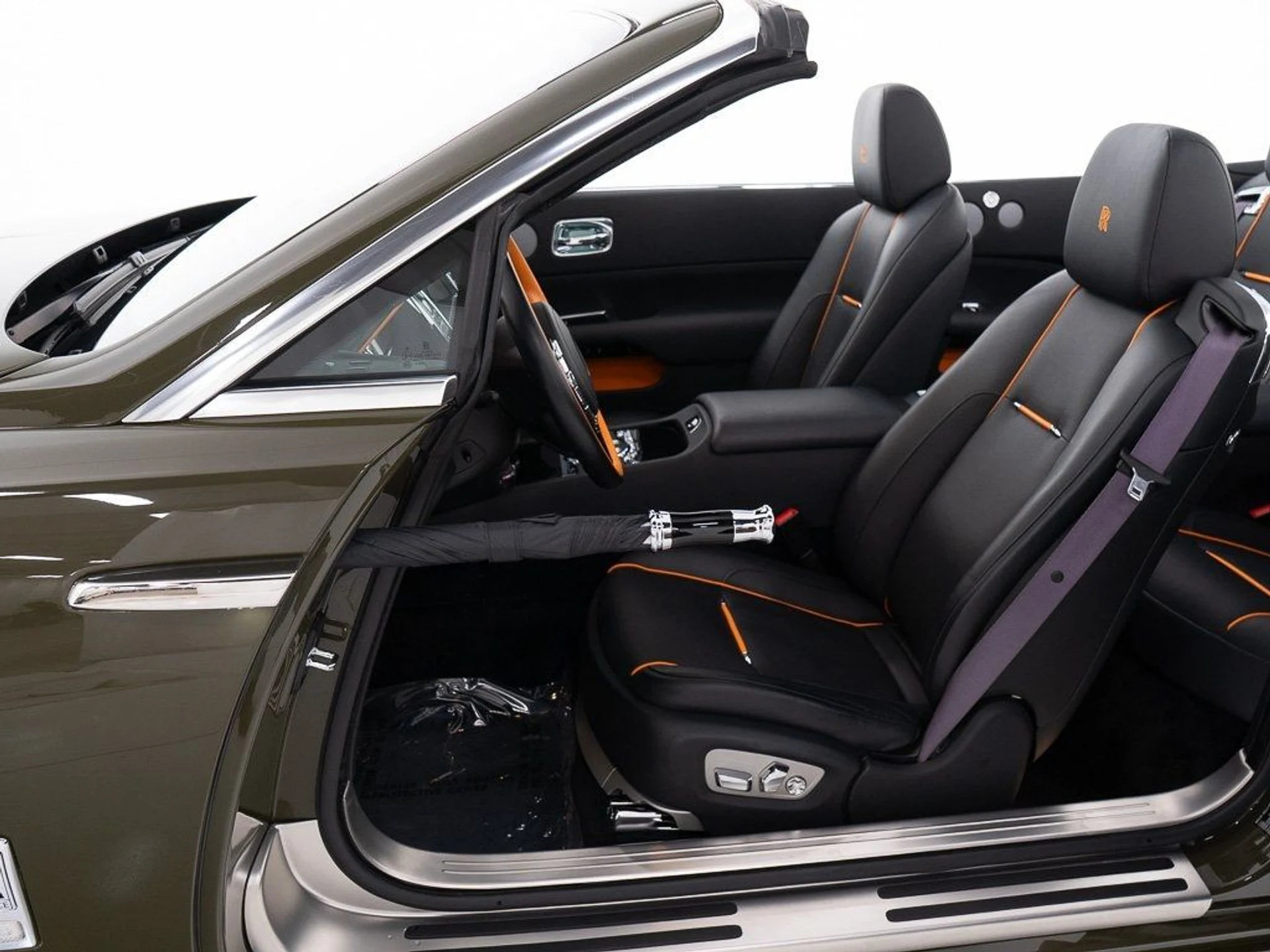 mph027_4245154911_be3e7d3f94dafc27a4e448d303fbe76e_37d588ed70