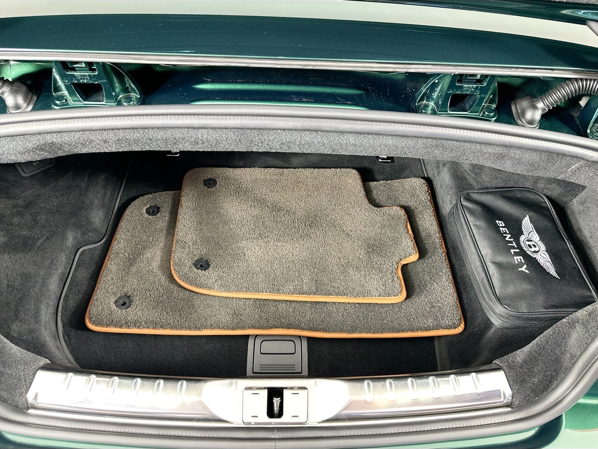 mph027_4248700867_28_09f4b189cb