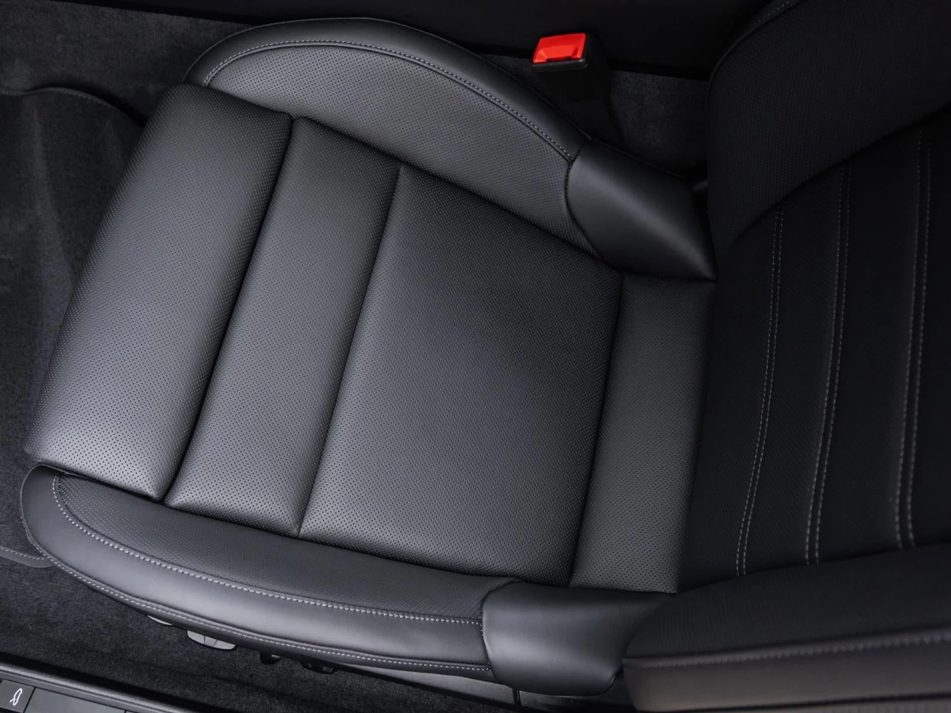 mph027_426082533_28_b32dd7a4e5